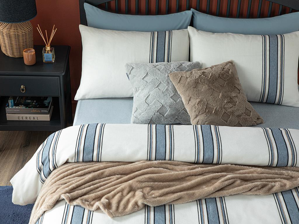 Fine Lines Chenille Paint Yarn Super King Duvet Cover Set 260x220 cm Beige-Blue