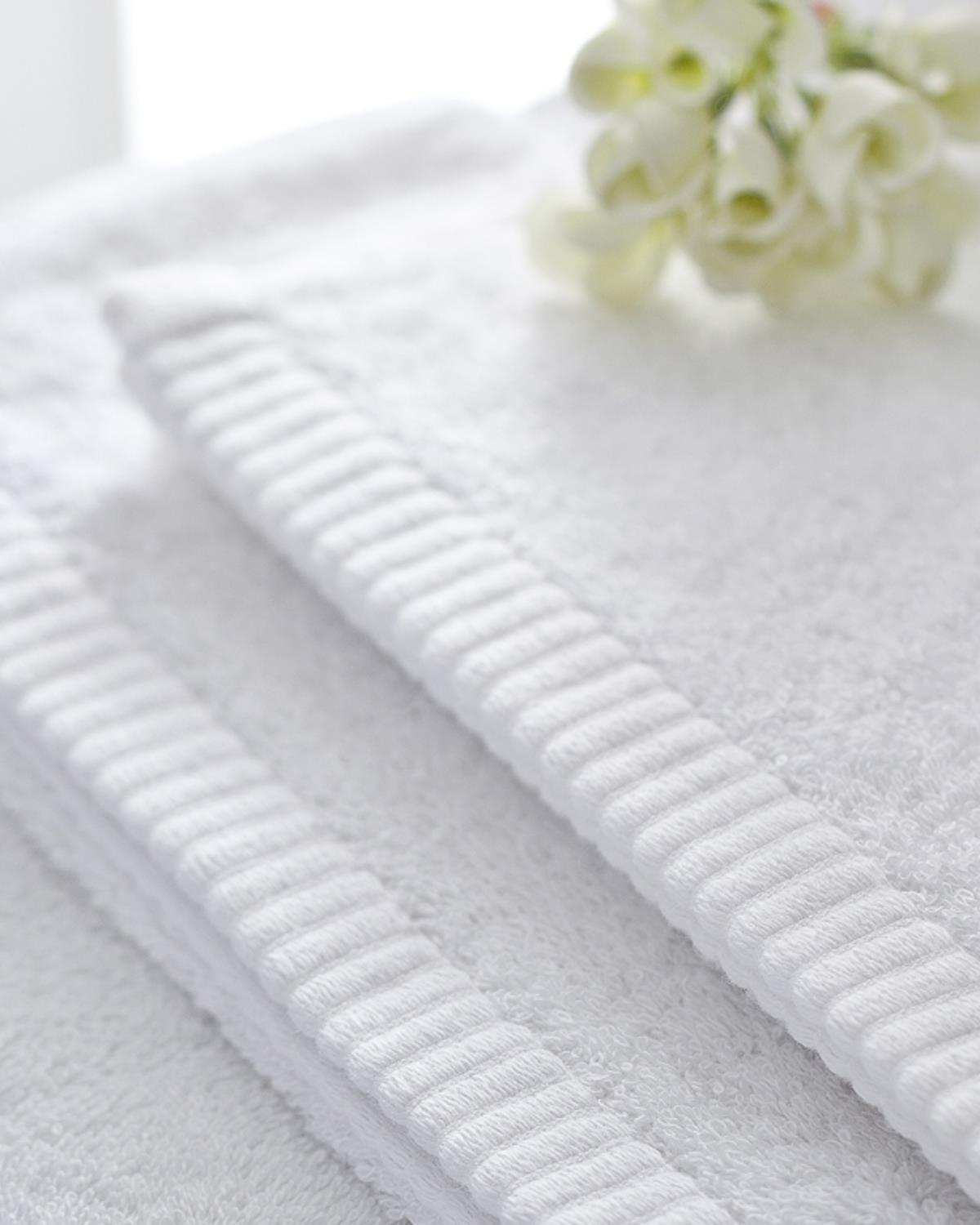 Leafy Bamboo Face Towel 50x90 cm White