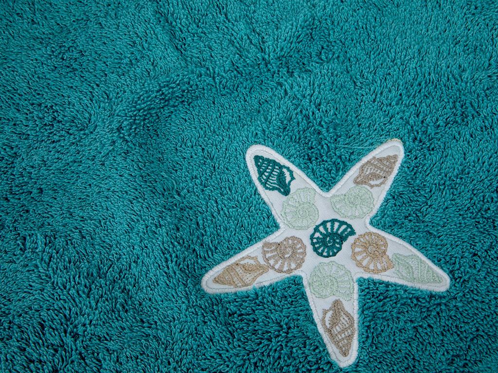 Ocean Tears ХАВЛИЯ ЗА ЛИЦЕ С пискюли Бродирани 50x80 cm Green