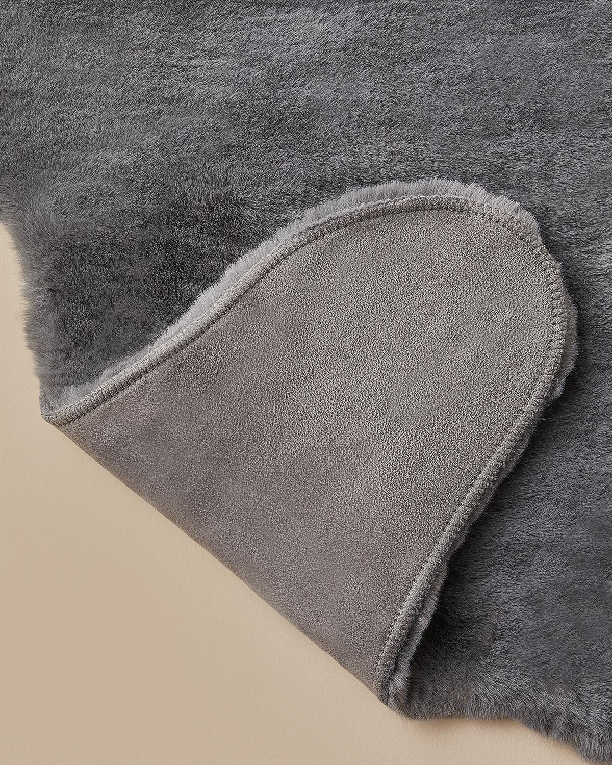 Soft Touch Rabbit Plush Fake  Fur 60x90 cm Anthracite