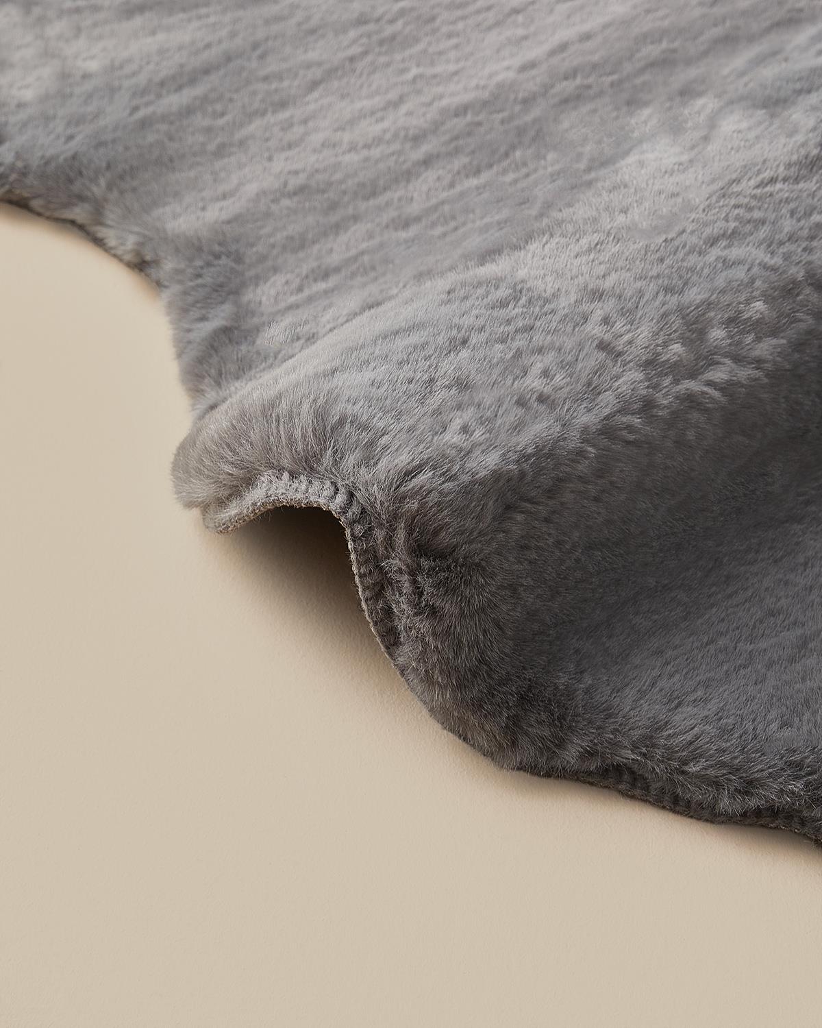 Soft Touch Rabbit Plush Fake  Fur 60x90 cm Anthracite