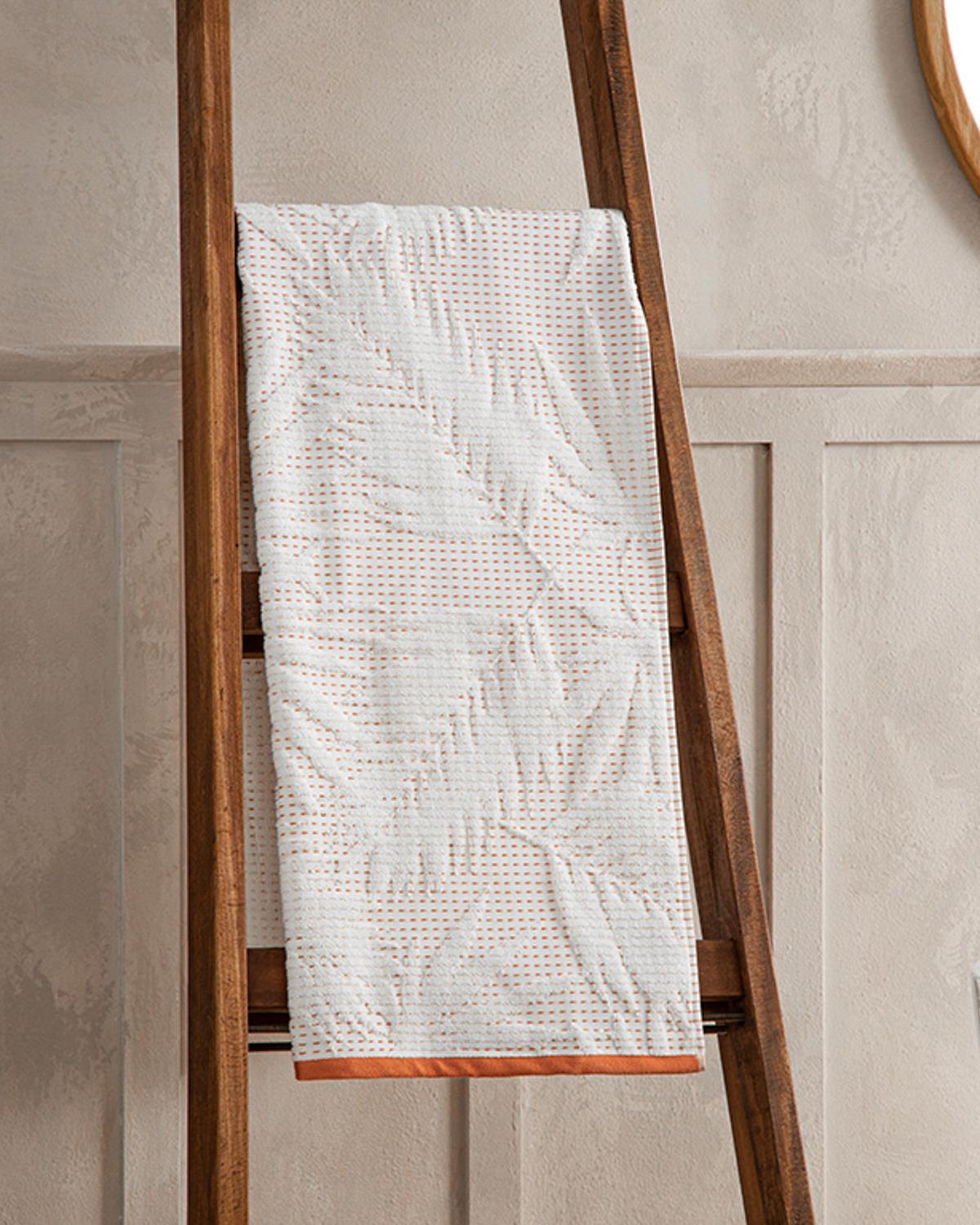 Sukulent Cottony With Jacquard Bath Towel 70x140 cm Ecru - Brick Red