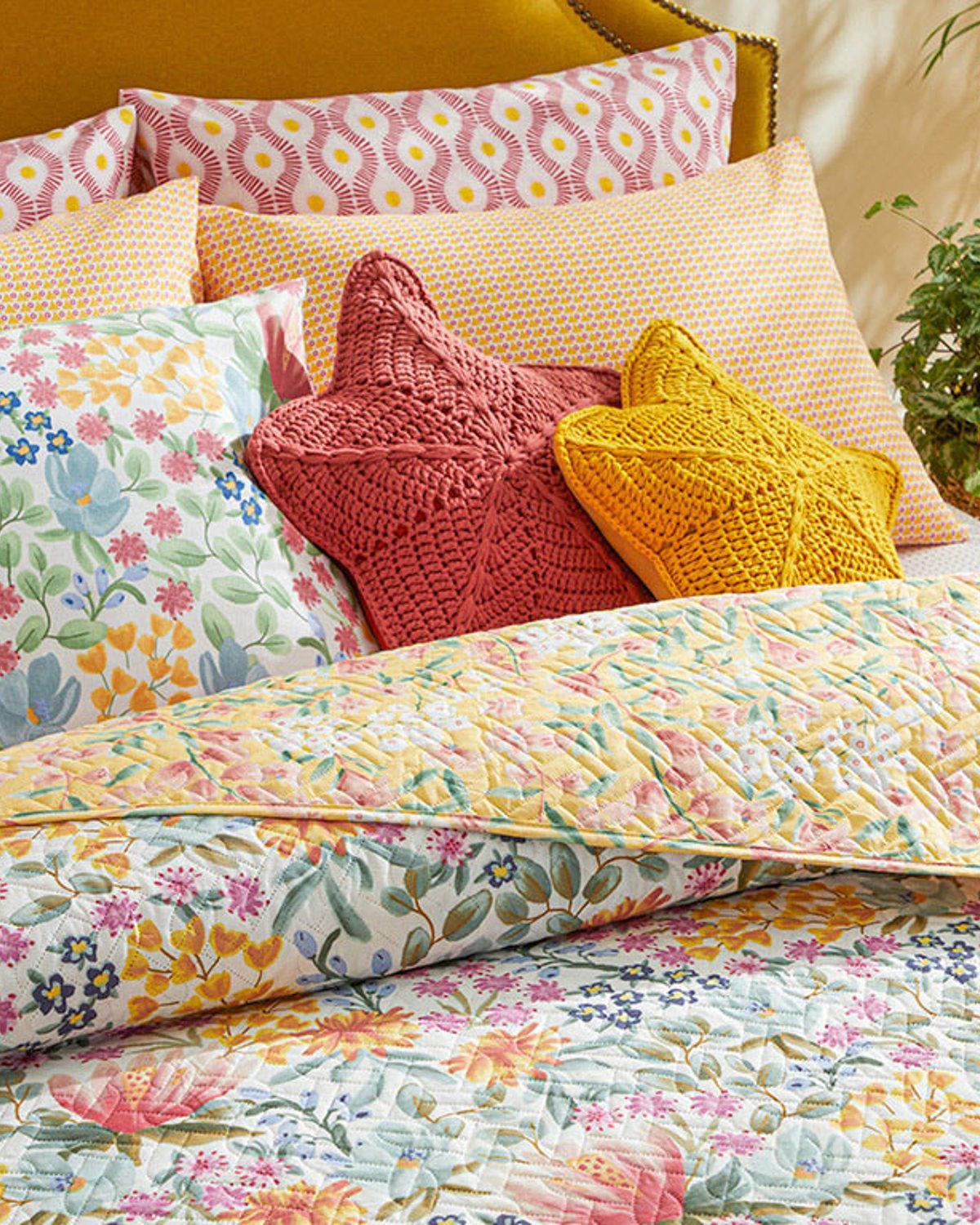 Water Lily Double Person Multi-Purposed Quilt 200x220 cm Yellow