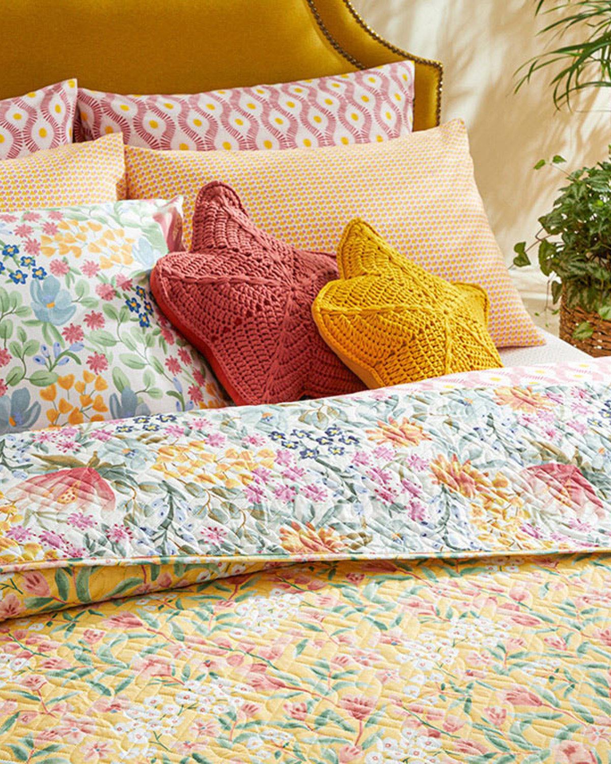Water Lily Double Person Multi-Purposed Quilt 200x220 cm Yellow