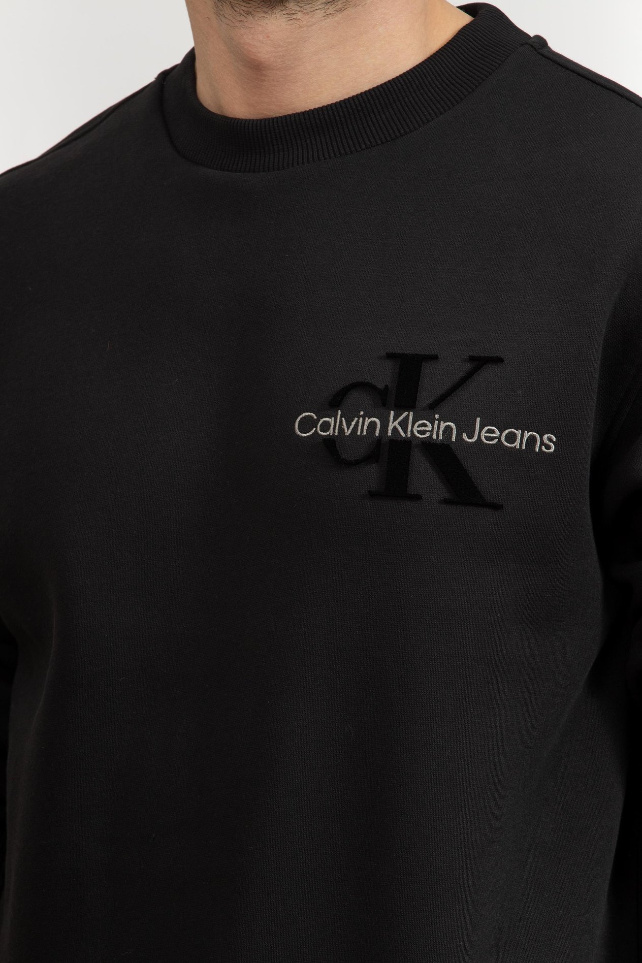 calvin-klein-erkek-bisiklet-yaka-sweat-61dc7c.jpg