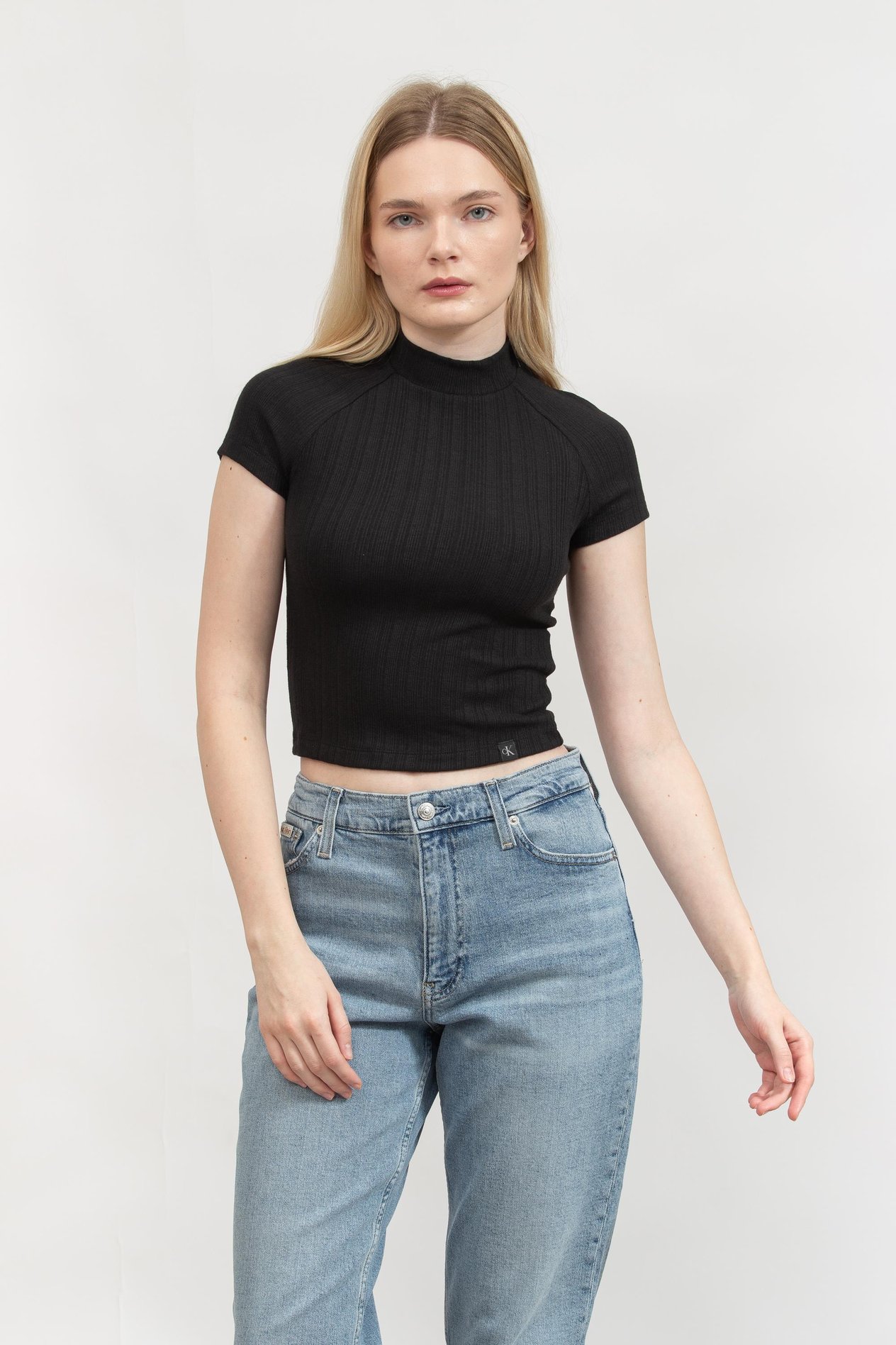 calvin-klein-kadin-bisiklet-yaka-t-shi--f6de-.jpg