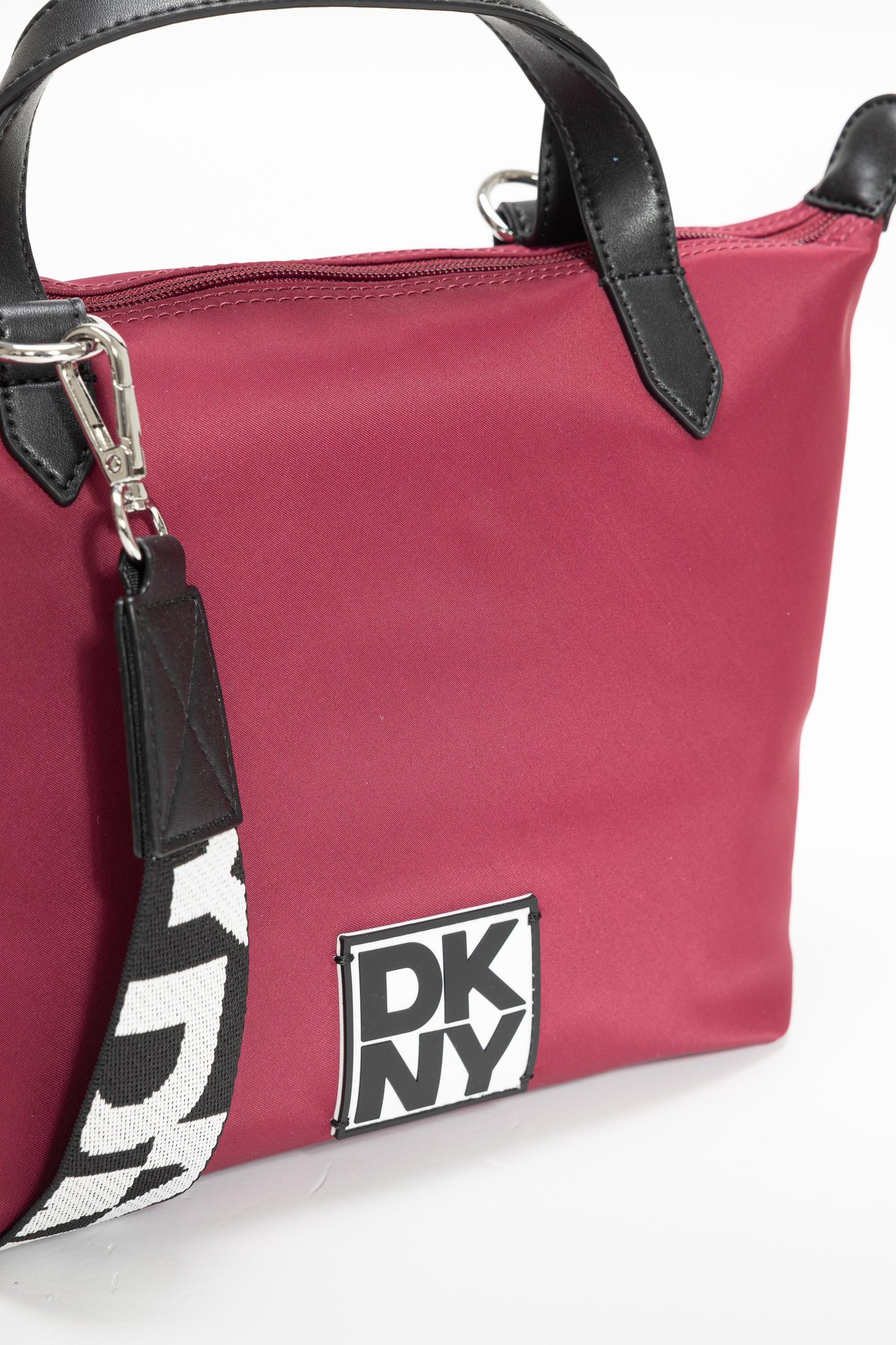 dkny-kadin-mini-omuz-cantasi-d9c-9f.jpg