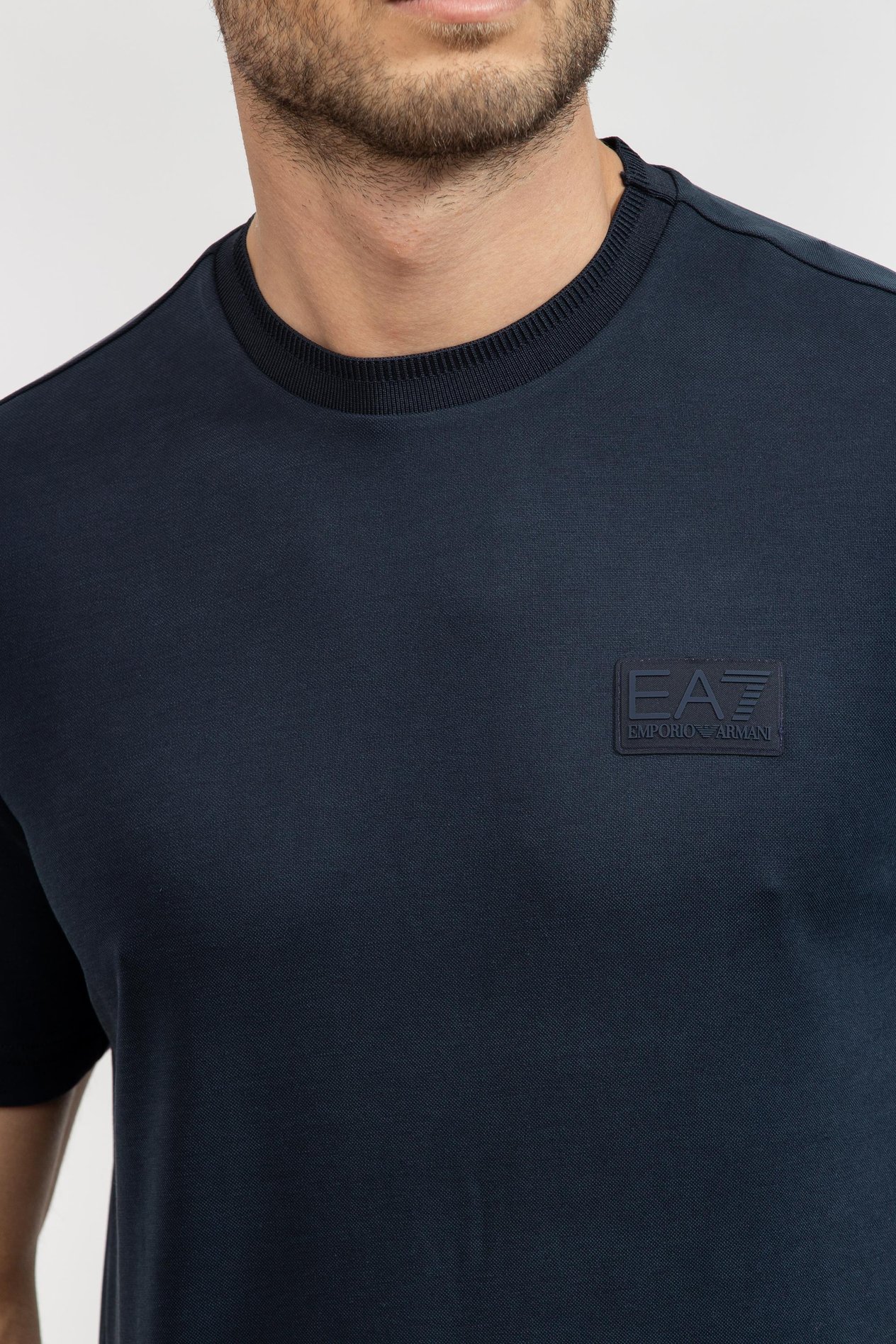 ea7-erkek-bisiklet-yaka-t-shirt-fa9ce9.jpg