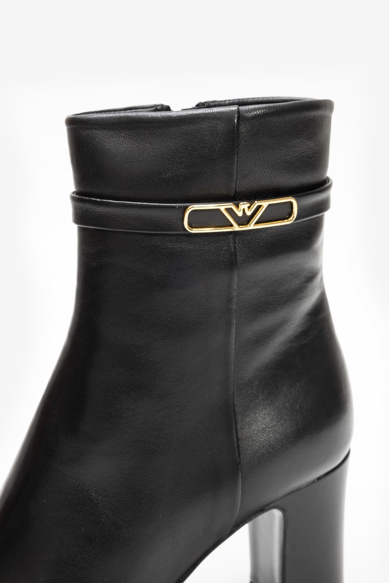 Emporio Armani Kadın Bot