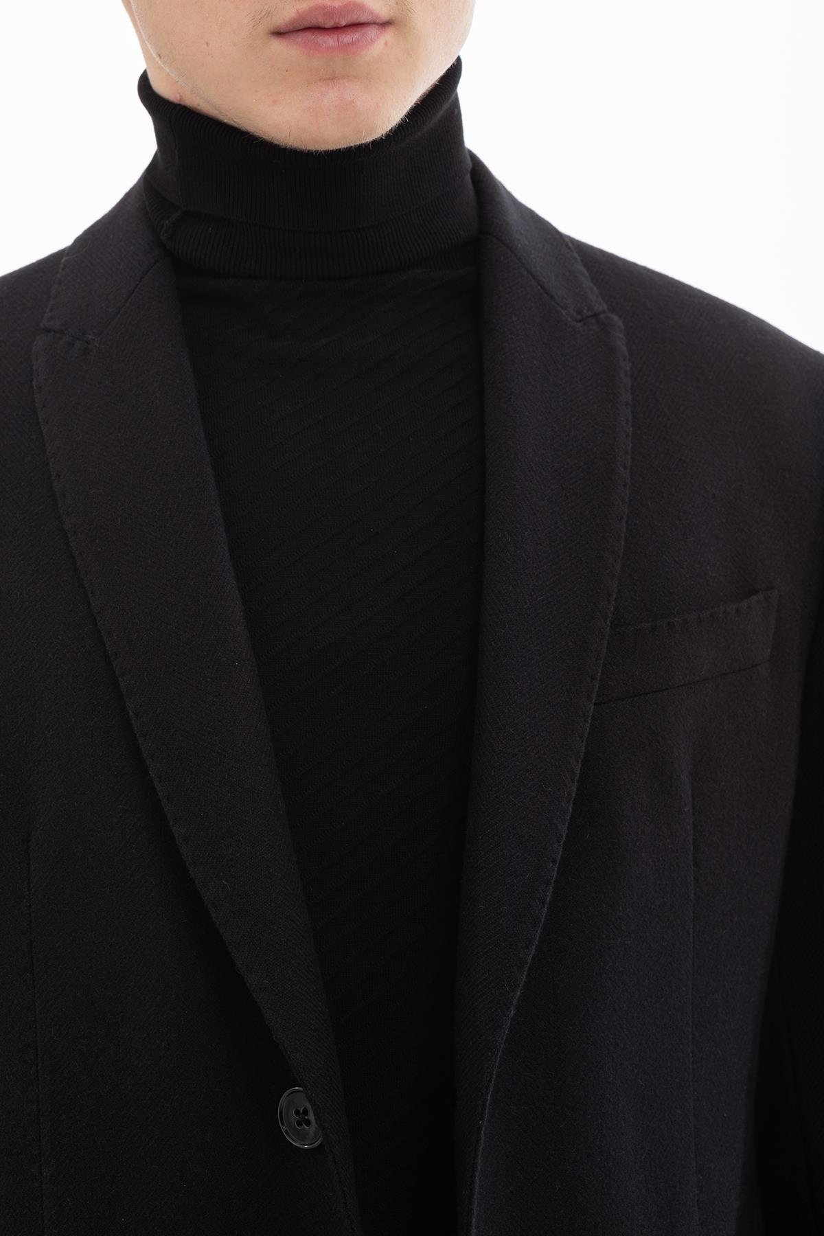 Emporio Armani Klasik Yün Erkek Kaban