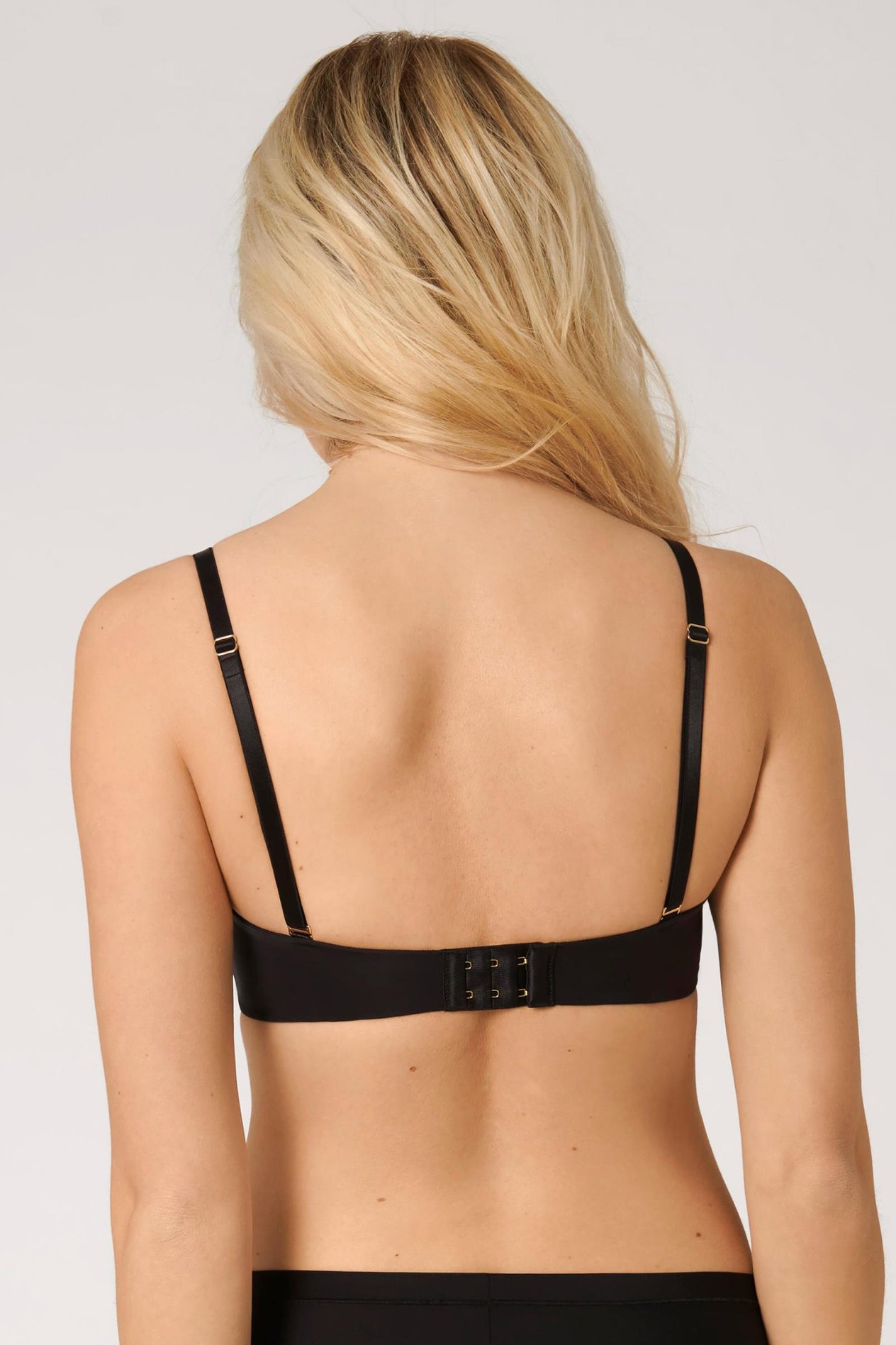Triumph Body Make-Up Essentials WDP Düz Straplez Sütyen