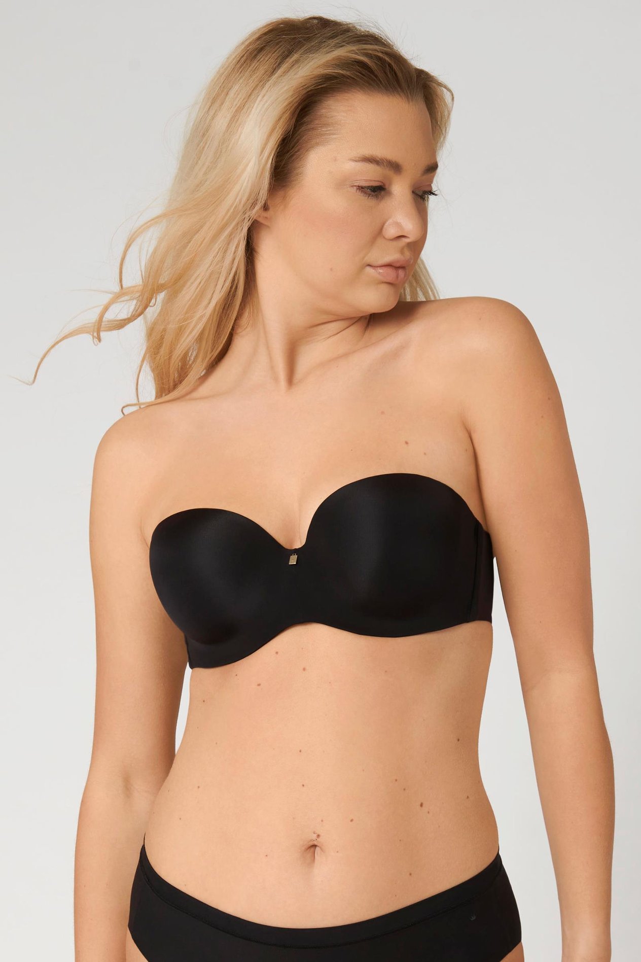 Triumph Body Make-Up Essentials WDP Düz Straplez Sütyen
