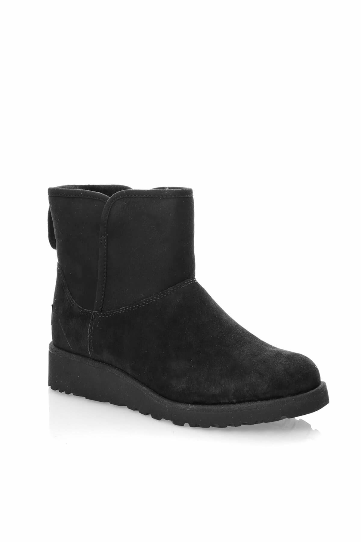 Ugg Kadın Bot