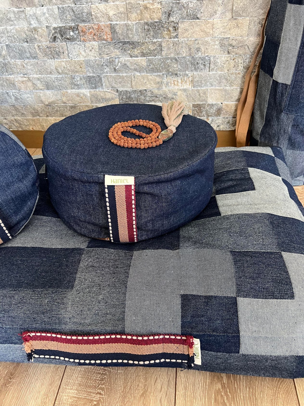 Lüks Denim Yoga ve Meditasyon Seti: Zafu, Zabuton, Bolster, Göz Yastığı ve Yoga Mat Çantası ile Tam Destek
