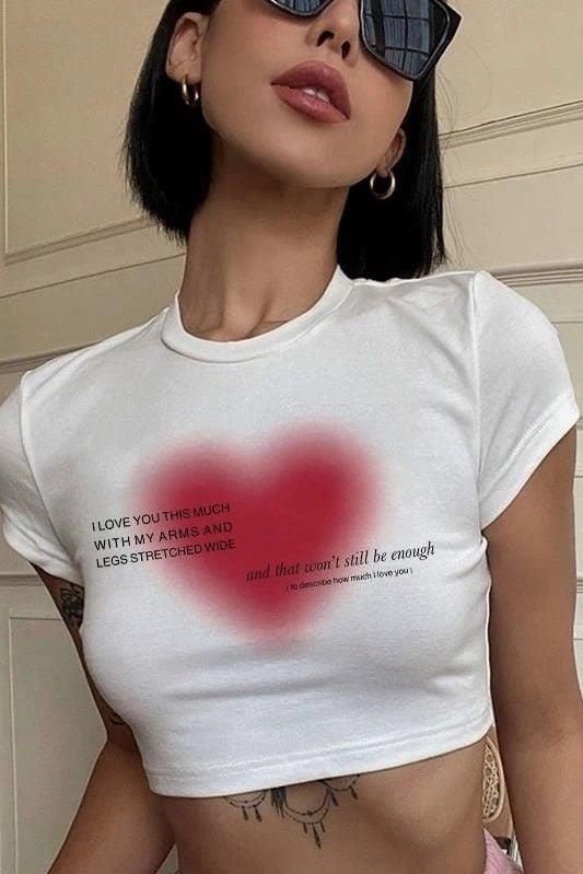 Beyaz Aesthetic Heart Baskılı Crop