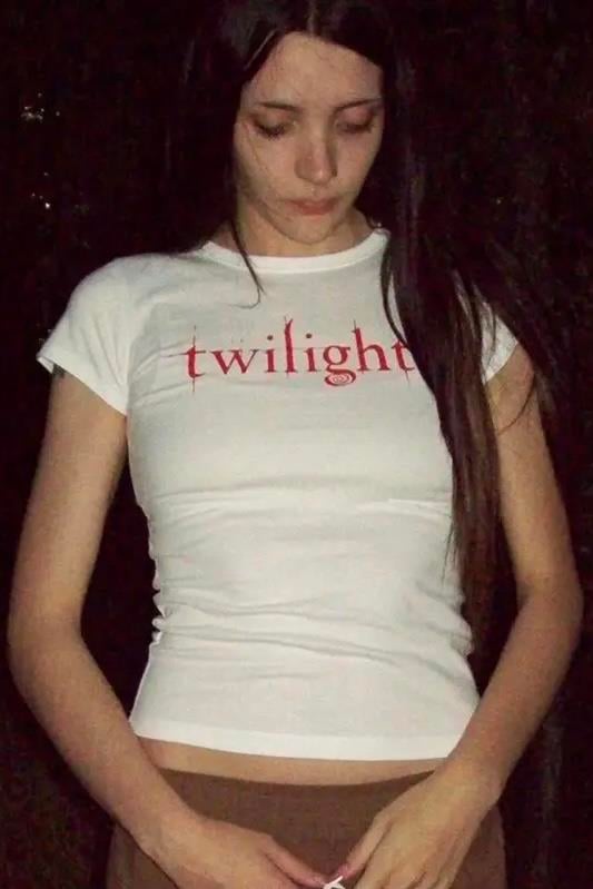 Beyaz Twilight Crop