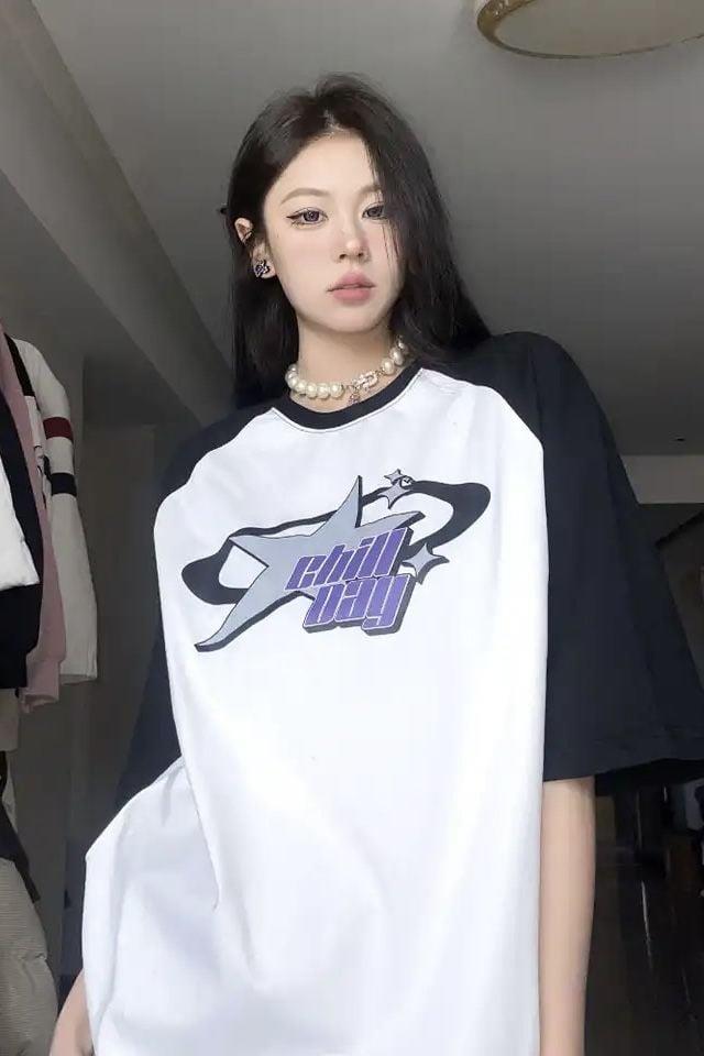 Beyaz Unisex Siyah Kol Detay Chill Day T-Shirt