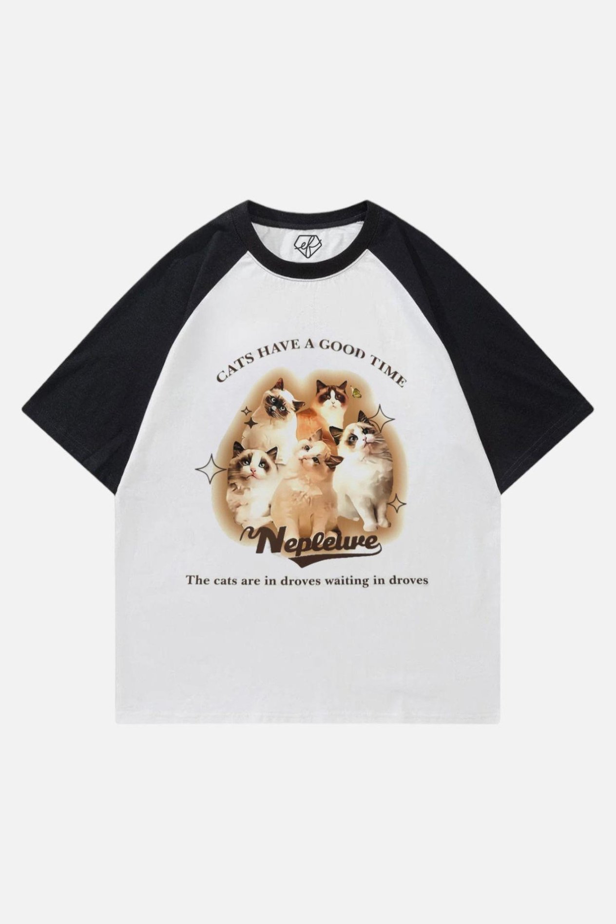 Beyaz Unisex Siyah Reglan Vintage Kawaii Cats T-Shirt