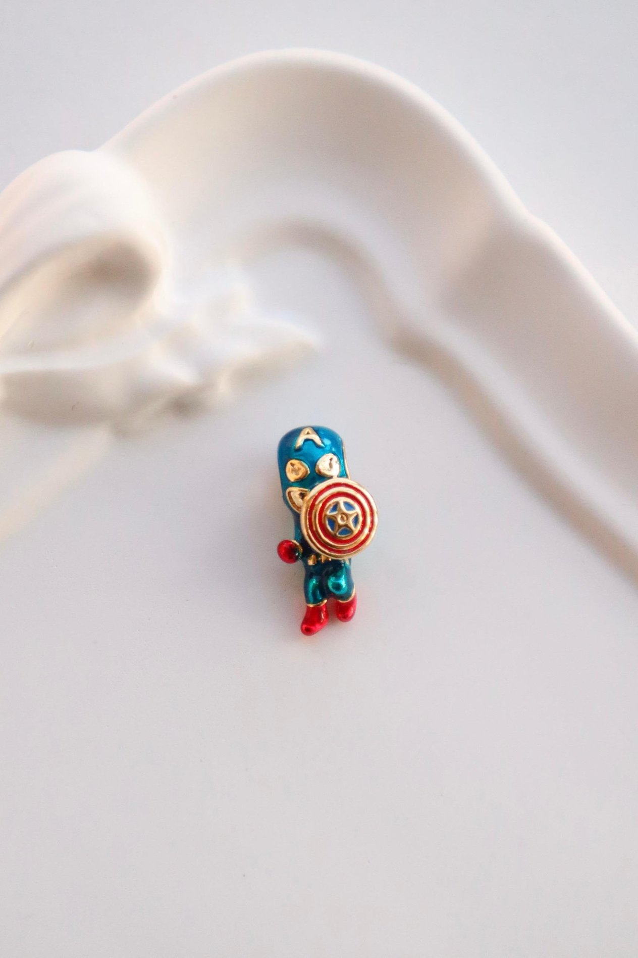 Klipsli Bileklik Marvel Captan America Charm 