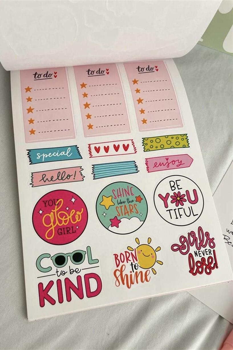 DIY Sticker Defteri Bam