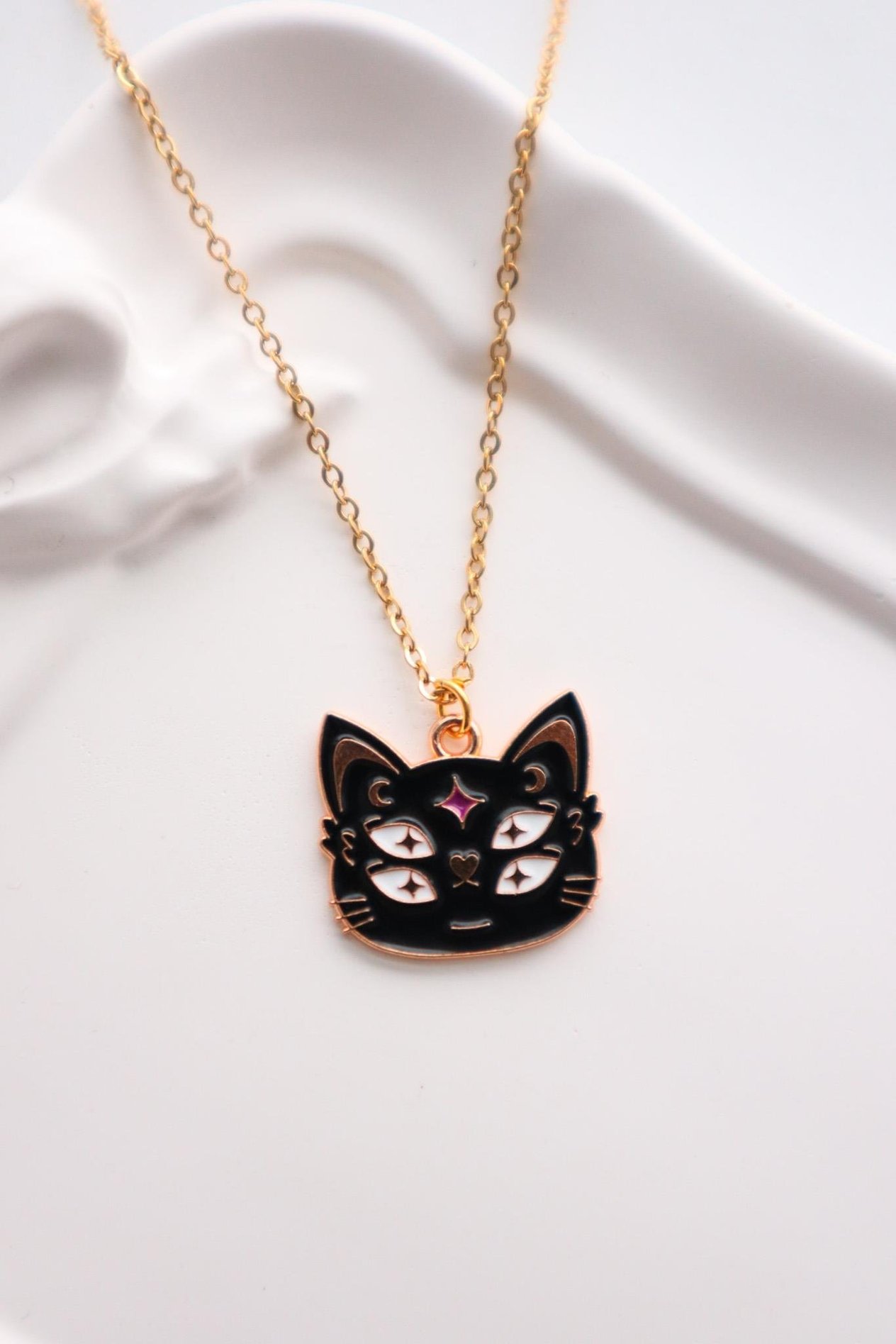 Gold Renk Zincirli Black Cat İthal Kolye 