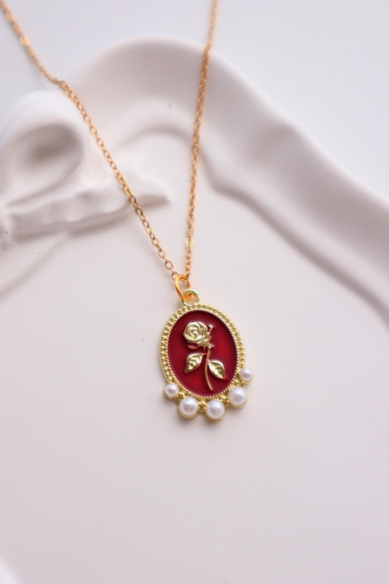 Gold Renk Zincirli Burgundy Y2K Pearl Tulip İtha Kolye l
