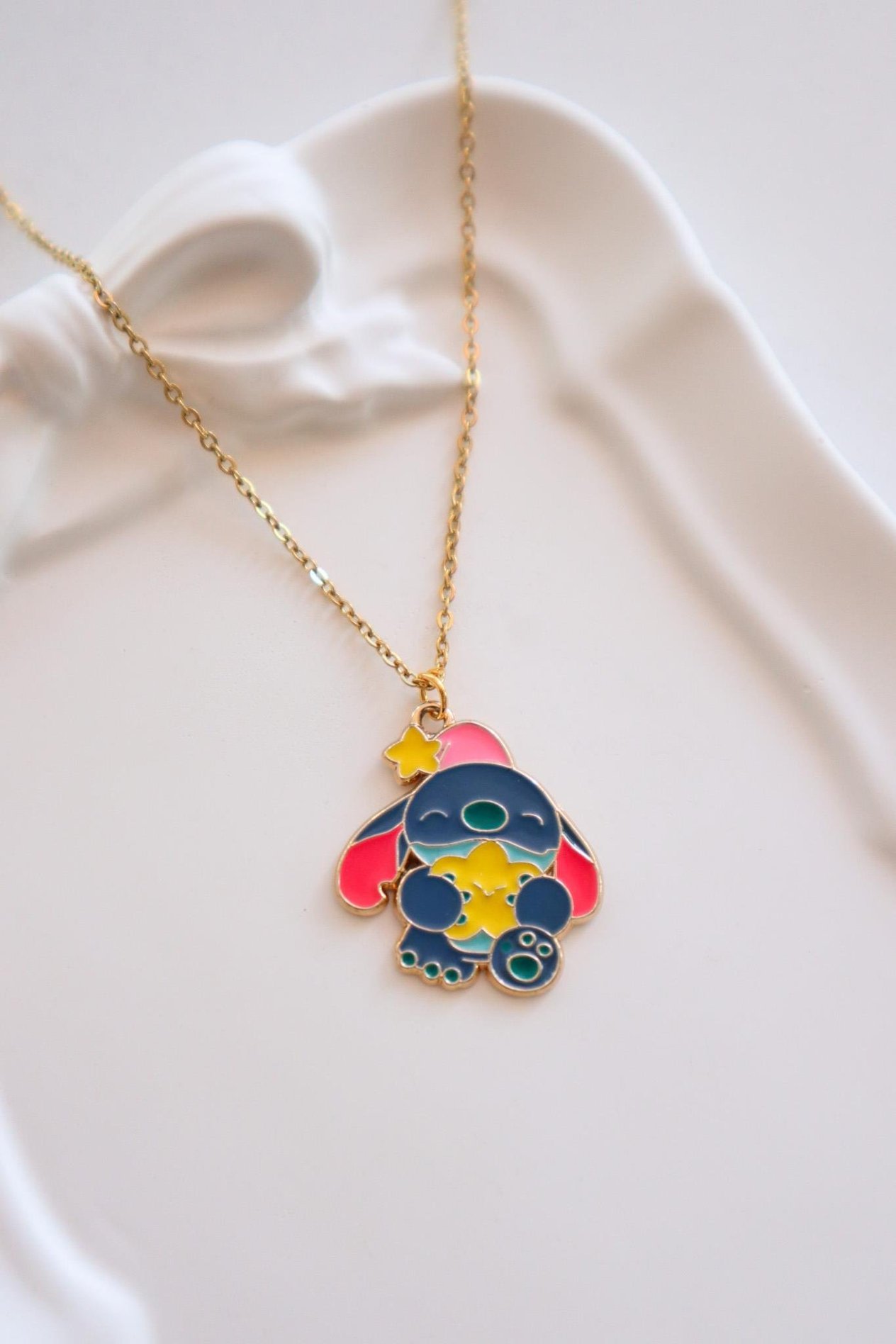 Gold  Renk Zincirli Sevimli Stitch İthal Kolye