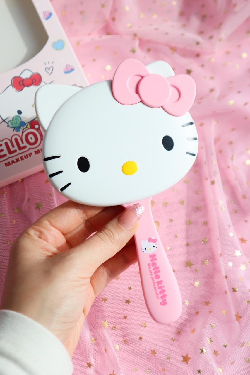 Hello Kitty Makyaj Ayna Tarak Seti