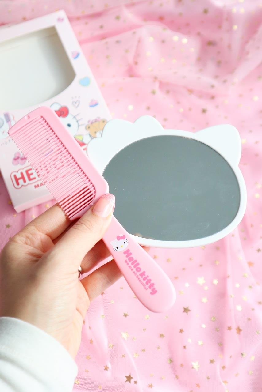 Hello Kitty Makyaj Ayna Tarak Seti