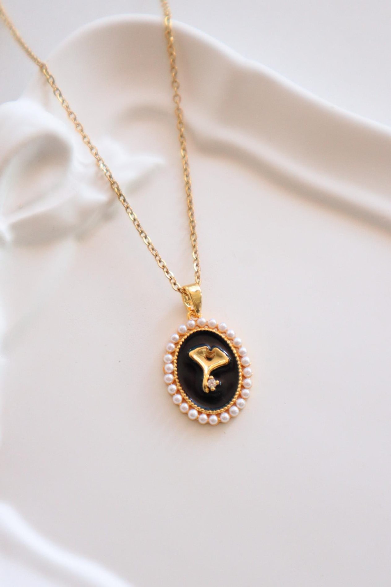 Paslanmaz Çelik Vintage Black İnci Bouguet  Kolye 
