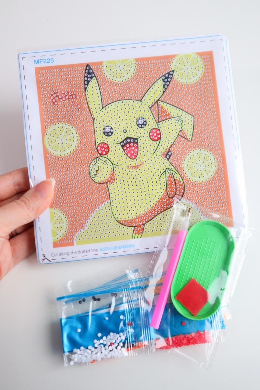 Pikachu Rhinestone Painting-Taşlama Tablo Seti