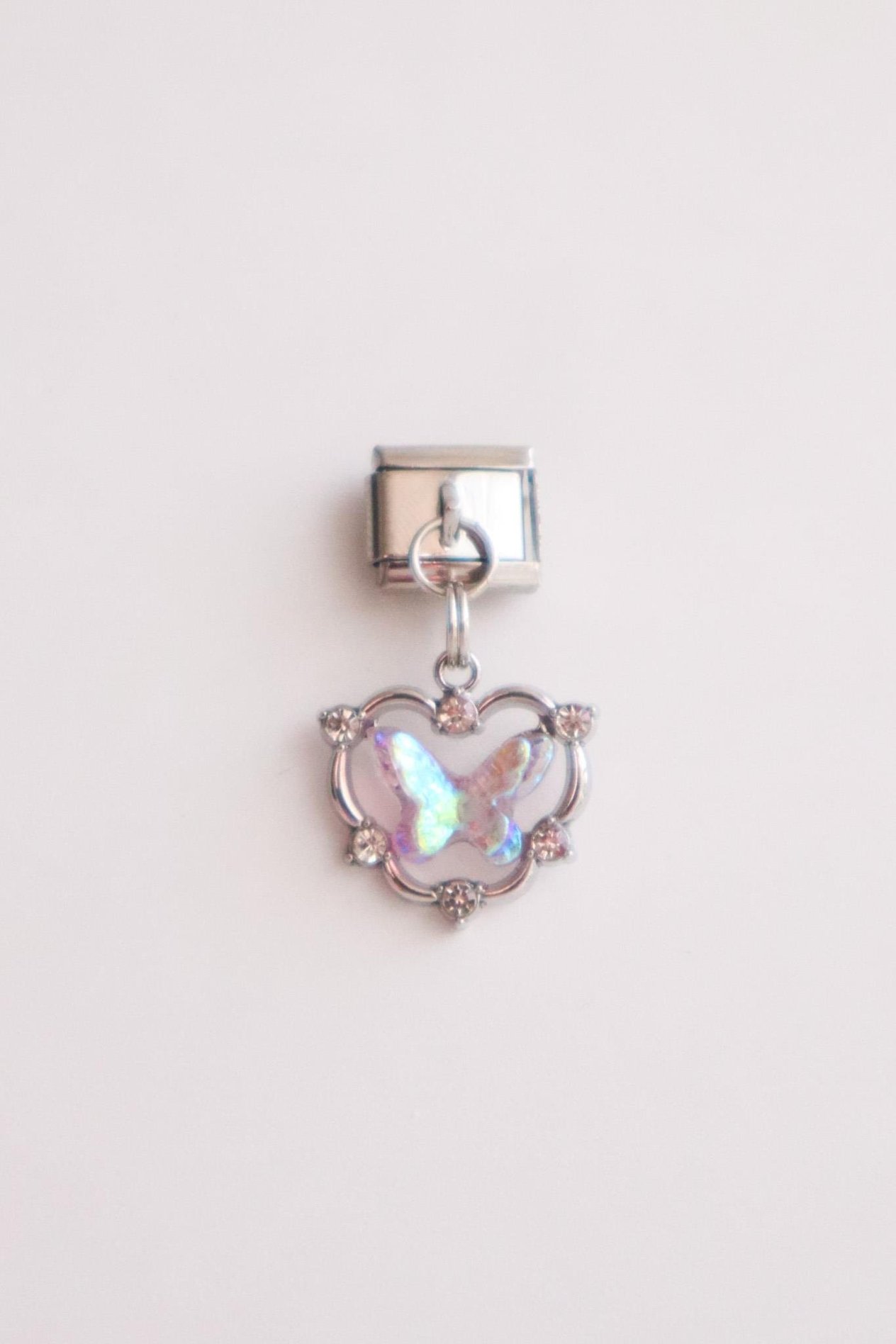 Sallantılı Beyaz Holografik Kelebek Taşlı İtalyan Charm 