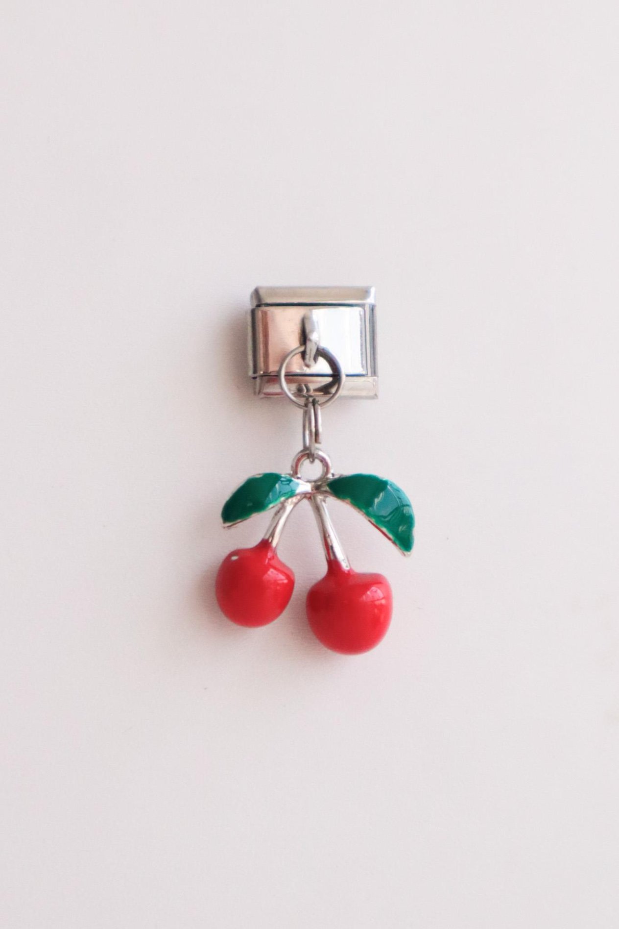 Sallantılı Cherry İtalyan Charm