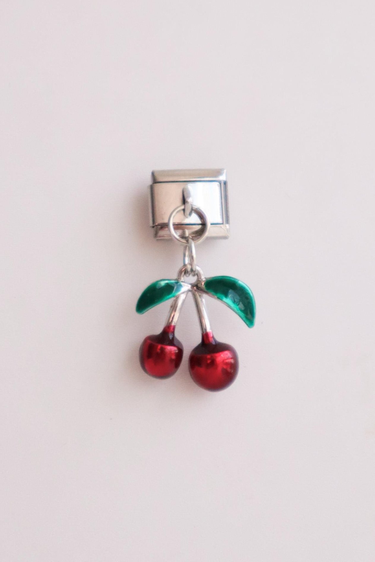 Sallantılı Kiraz İtalyan Charm 