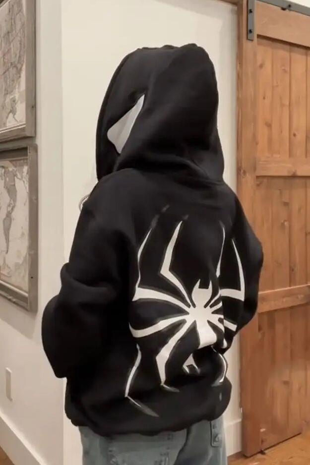 Sırt Baskılı Siyah Spiderman Maske Hırka