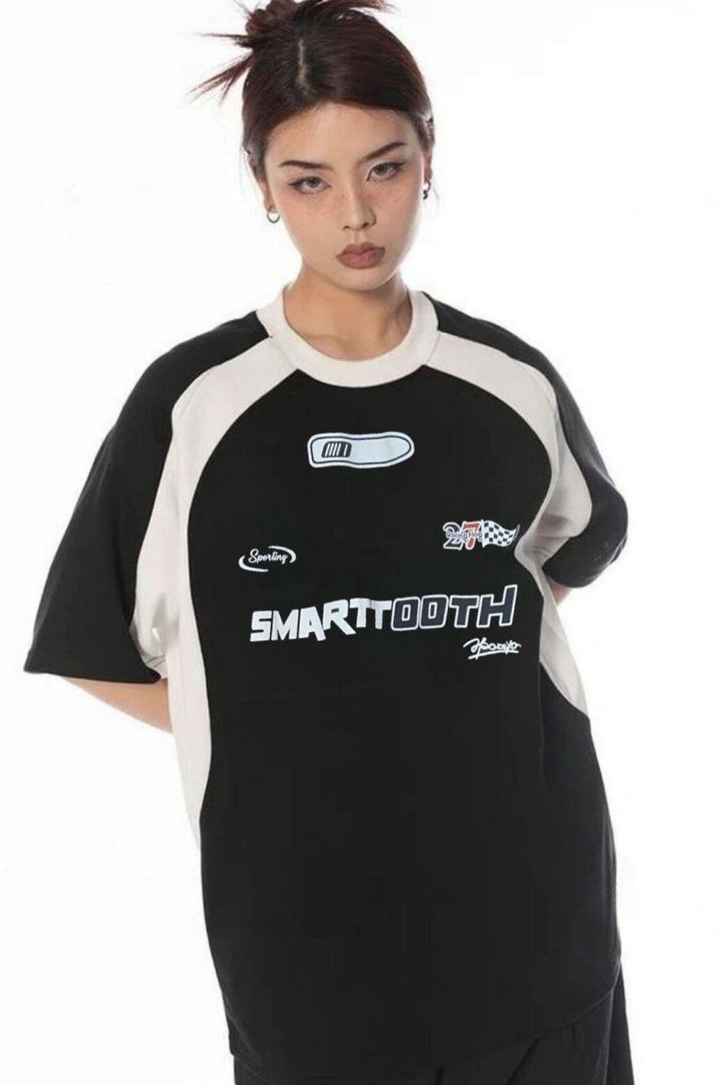 Siyah Unisex Reglan Y2K Smarttooth T-Shirt