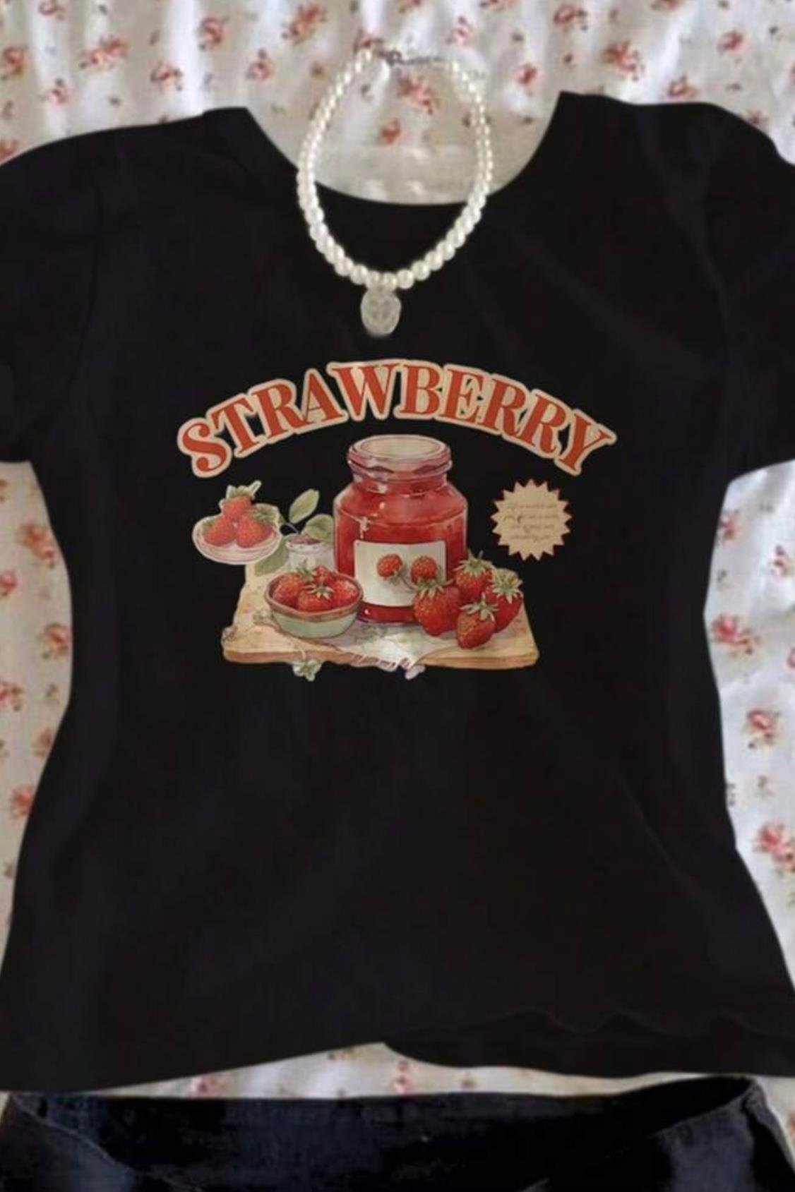 Siyah Y2K Punk Strawberry Crop