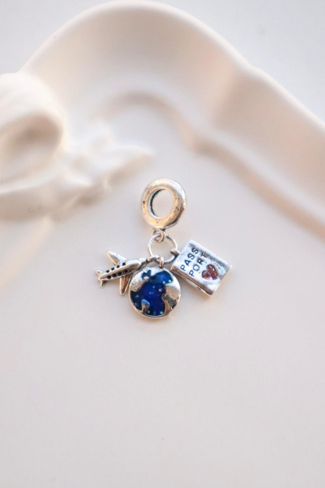 Uçak Dünya Pasaport Pandora Charm 