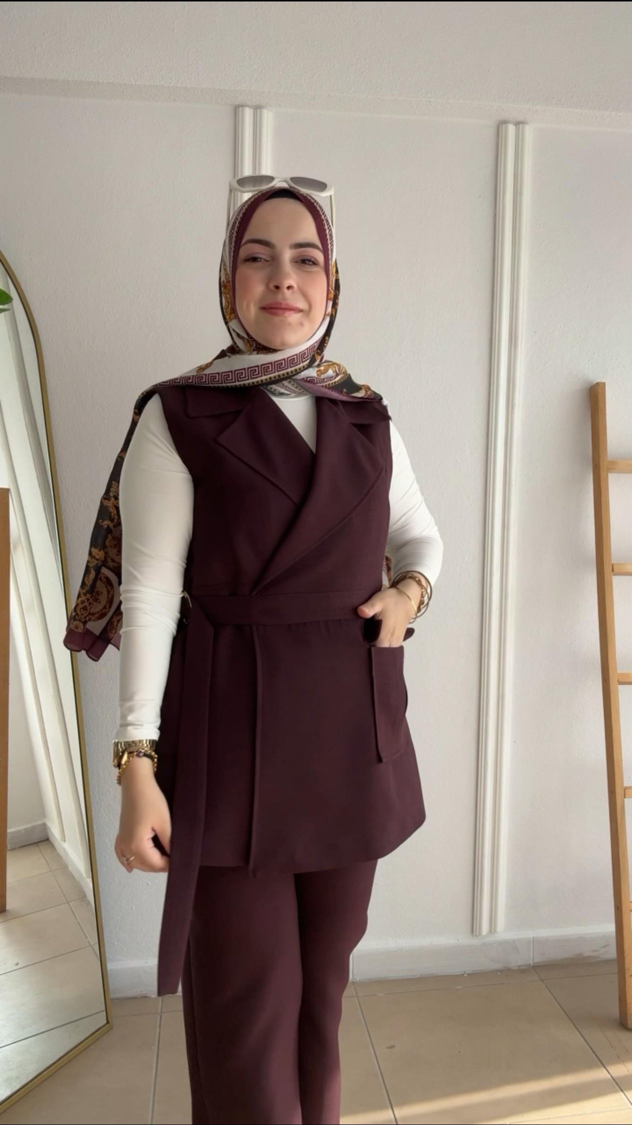 KOYU BORDO KETEN KUMAŞ YELEKLİ TAKIM