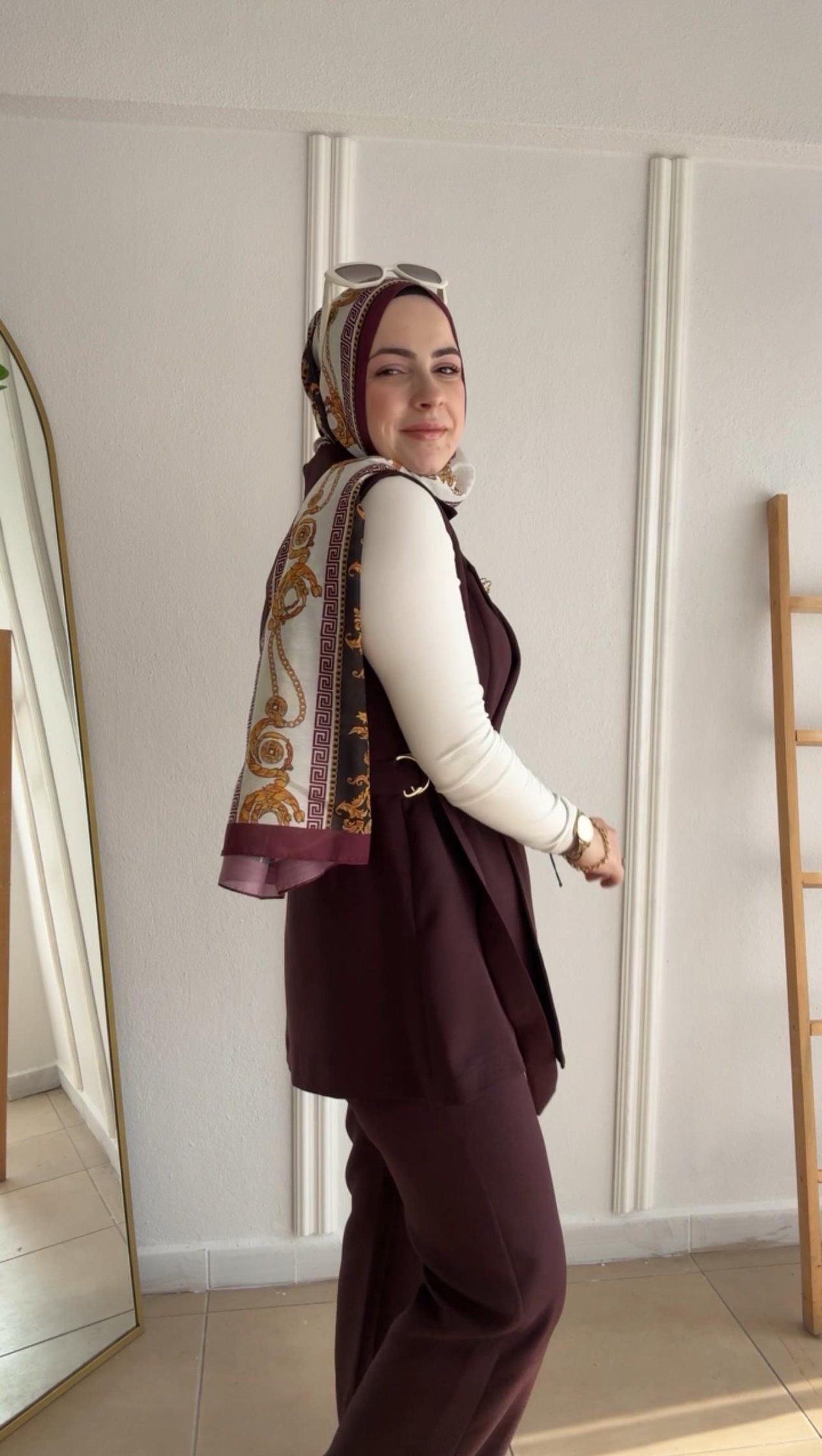 KOYU BORDO KETEN KUMAŞ YELEKLİ TAKIM