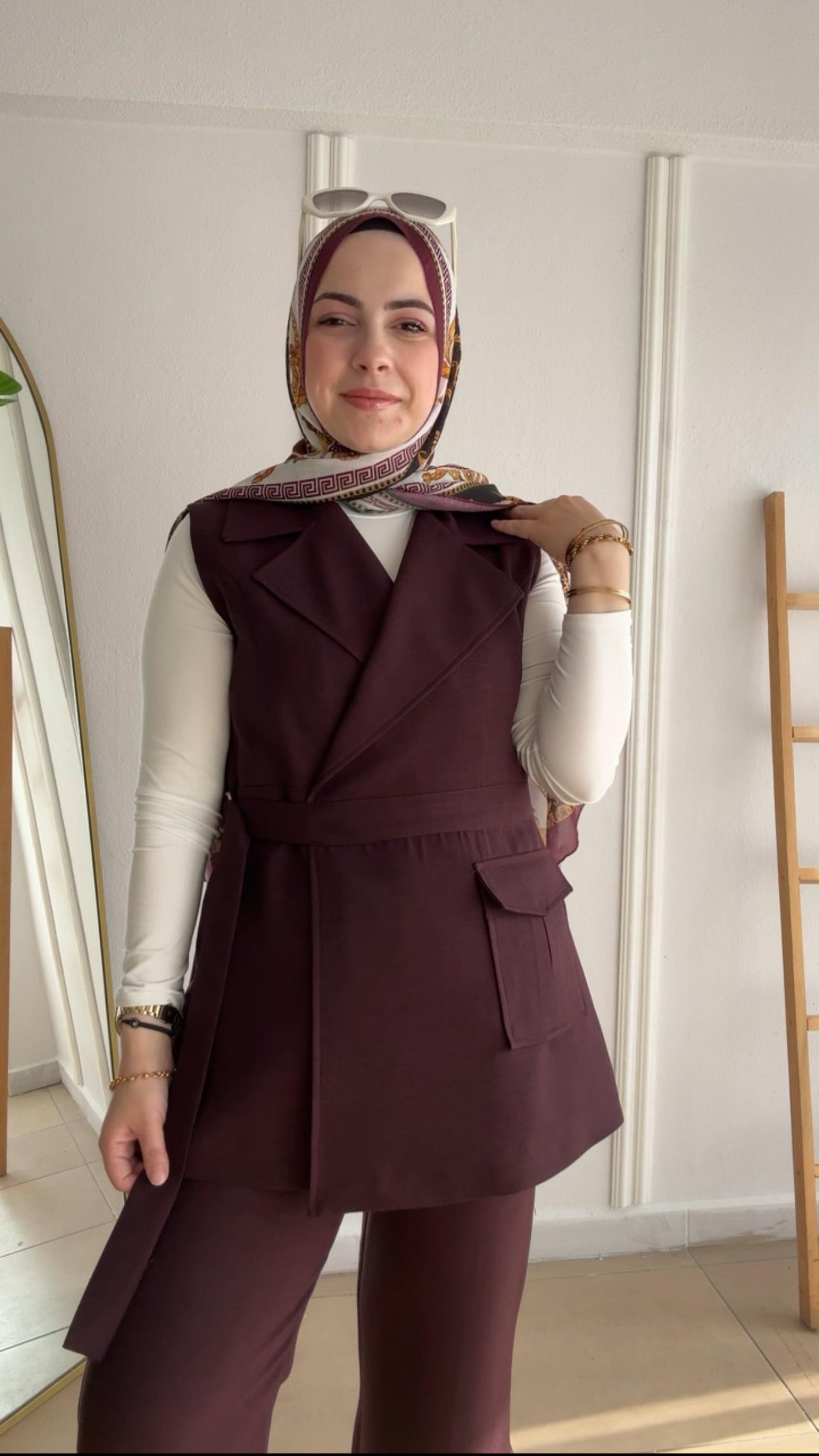 KOYU BORDO KETEN KUMAŞ YELEKLİ TAKIM