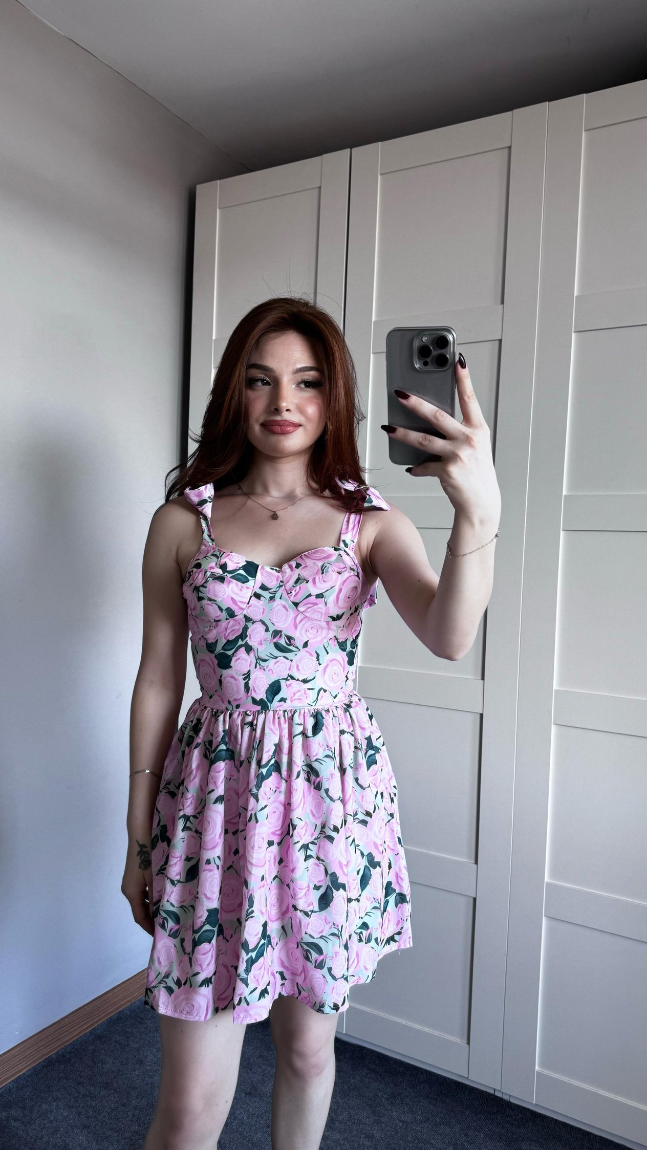Gloplu Büyük Desenli Mini Pembe Elbise