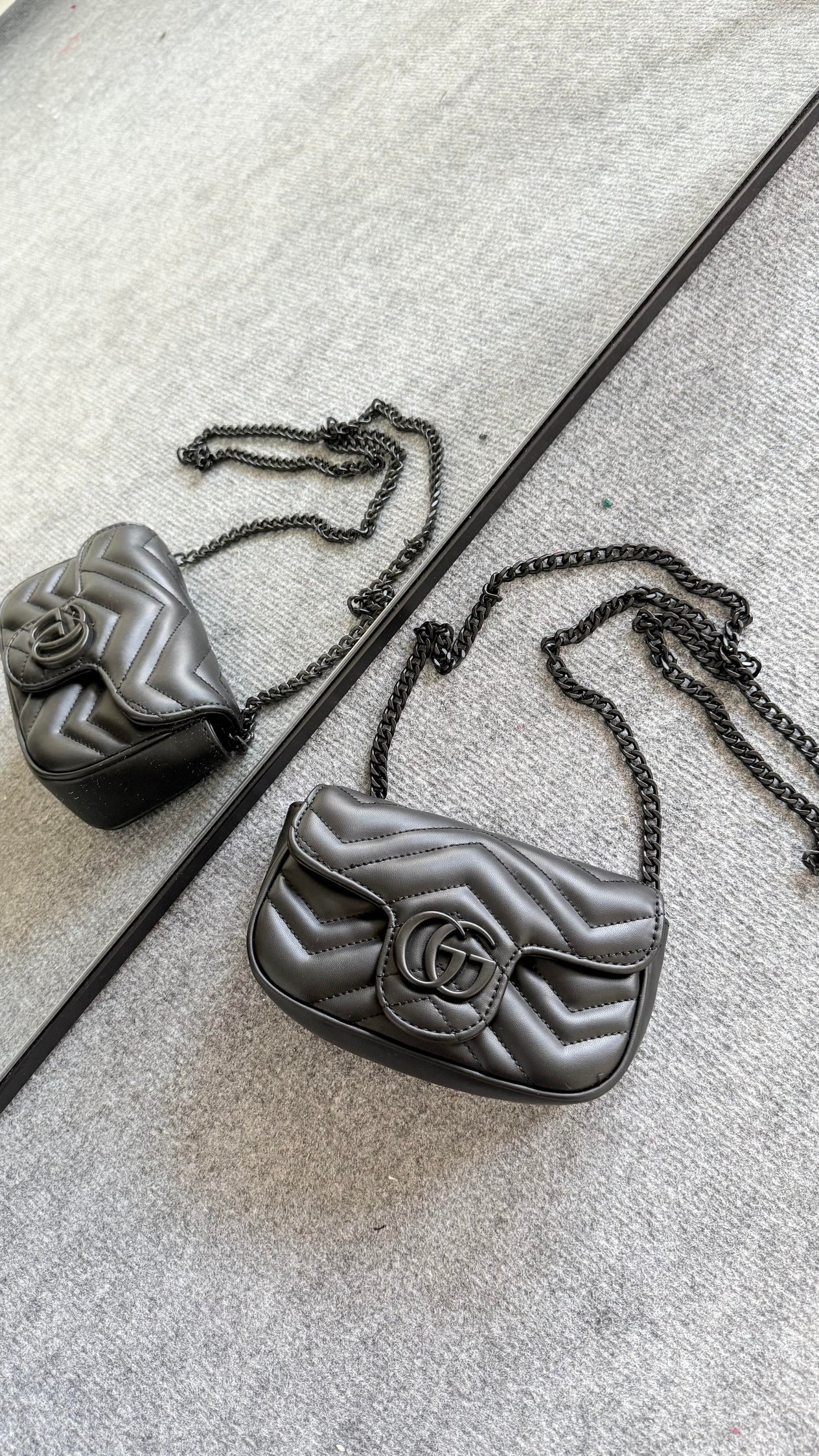 Gucci Mini Zincirli Çanta Siyah