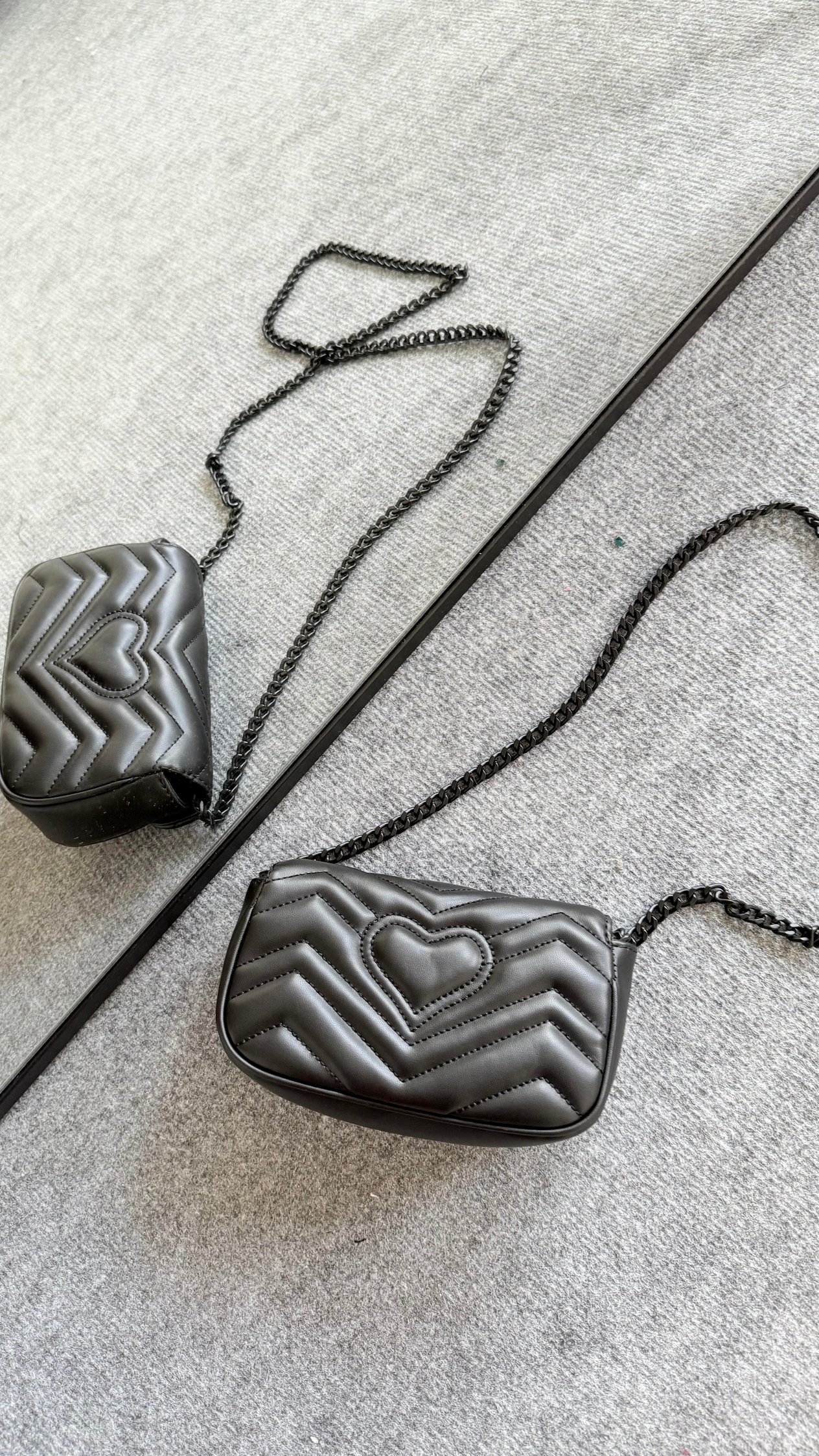 Gucci Mini Zincirli Çanta Siyah