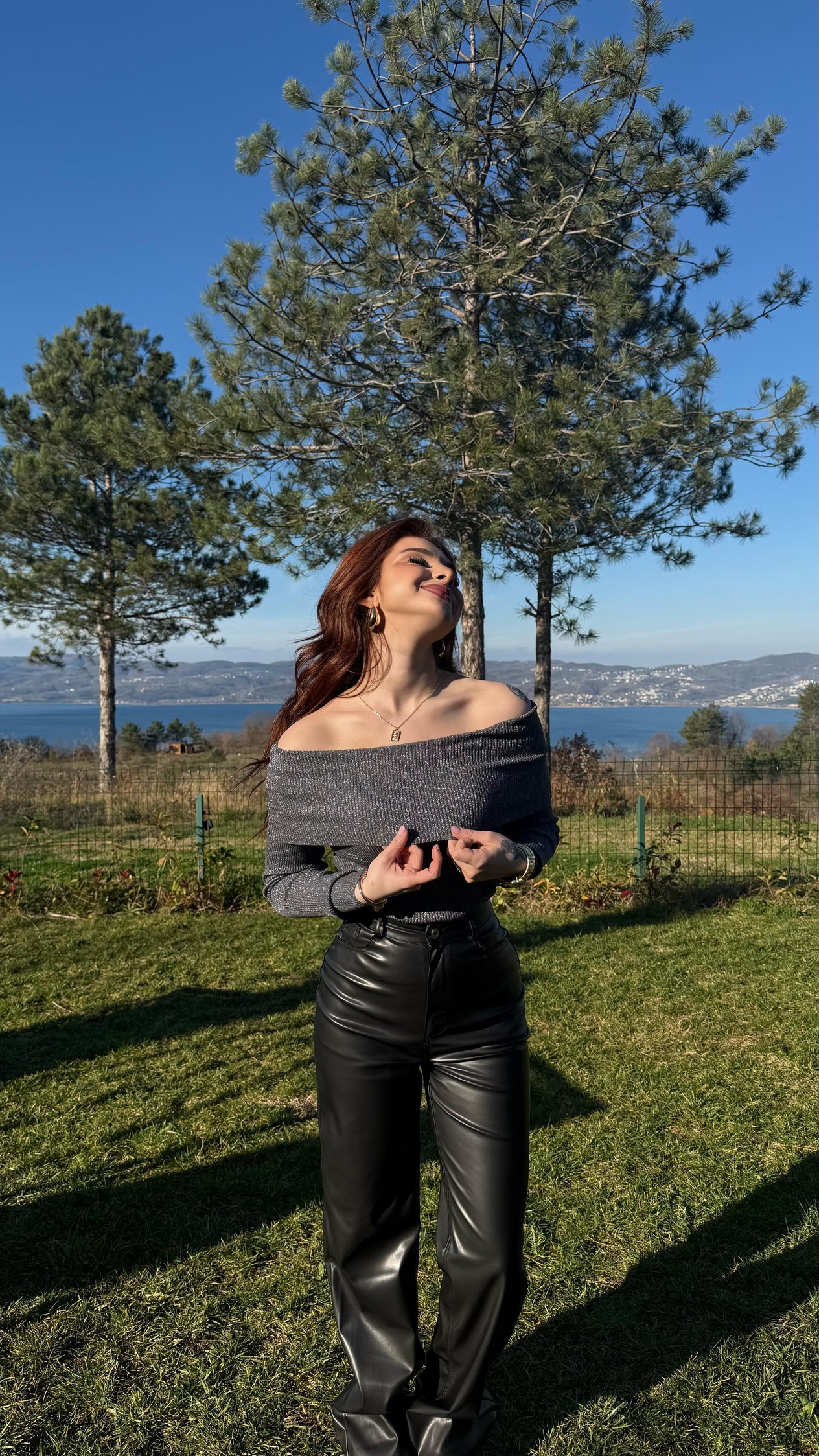 Madonna Yaka Simli Kazak Gri