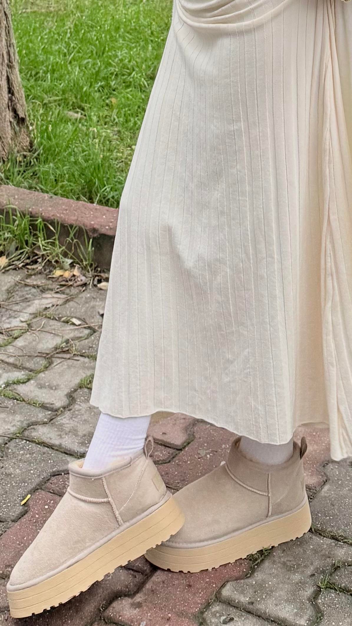 Ugg Bot Uzun Kürklü Bej 