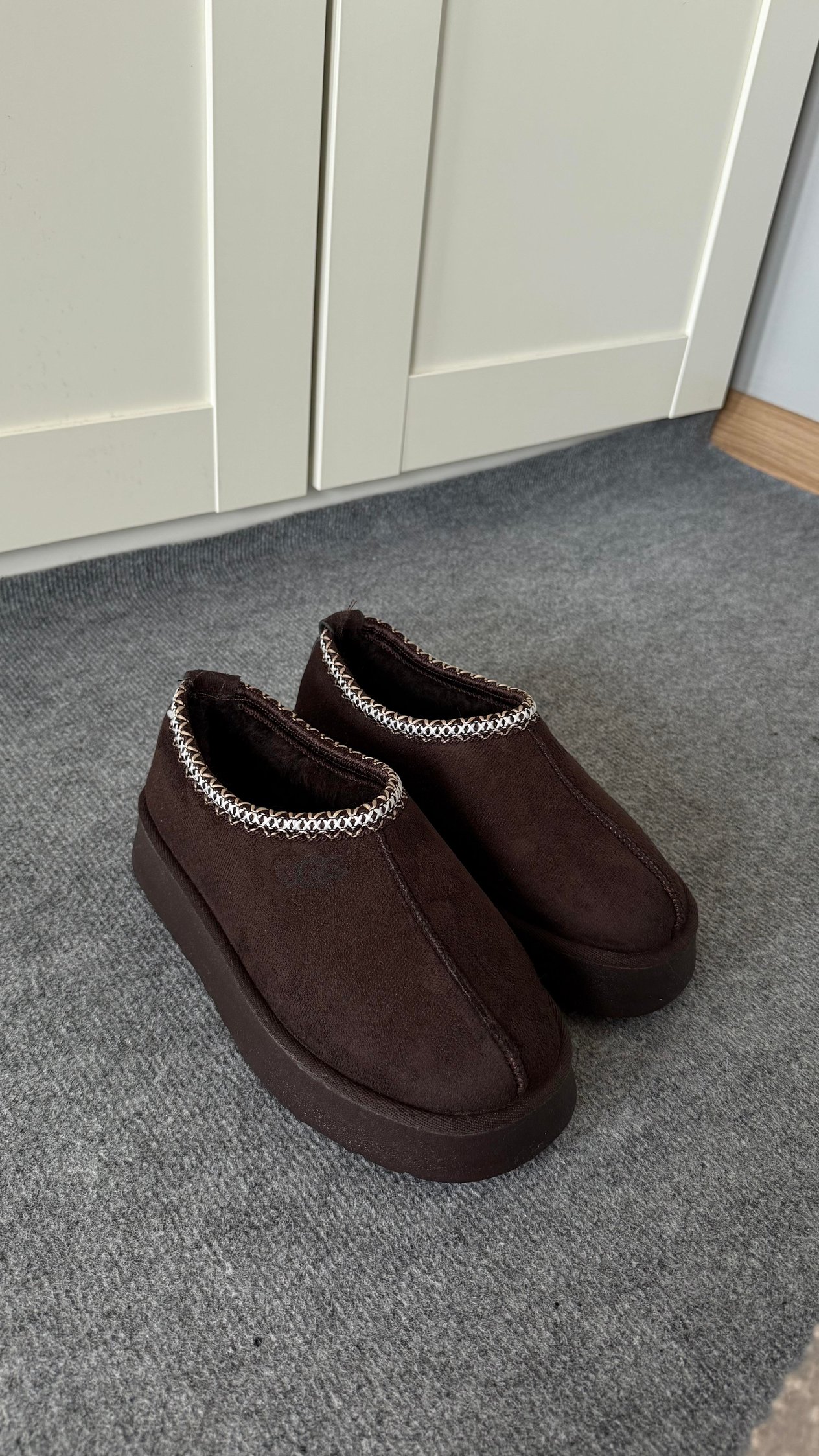 Ugg Kısa Bot Kahverengi