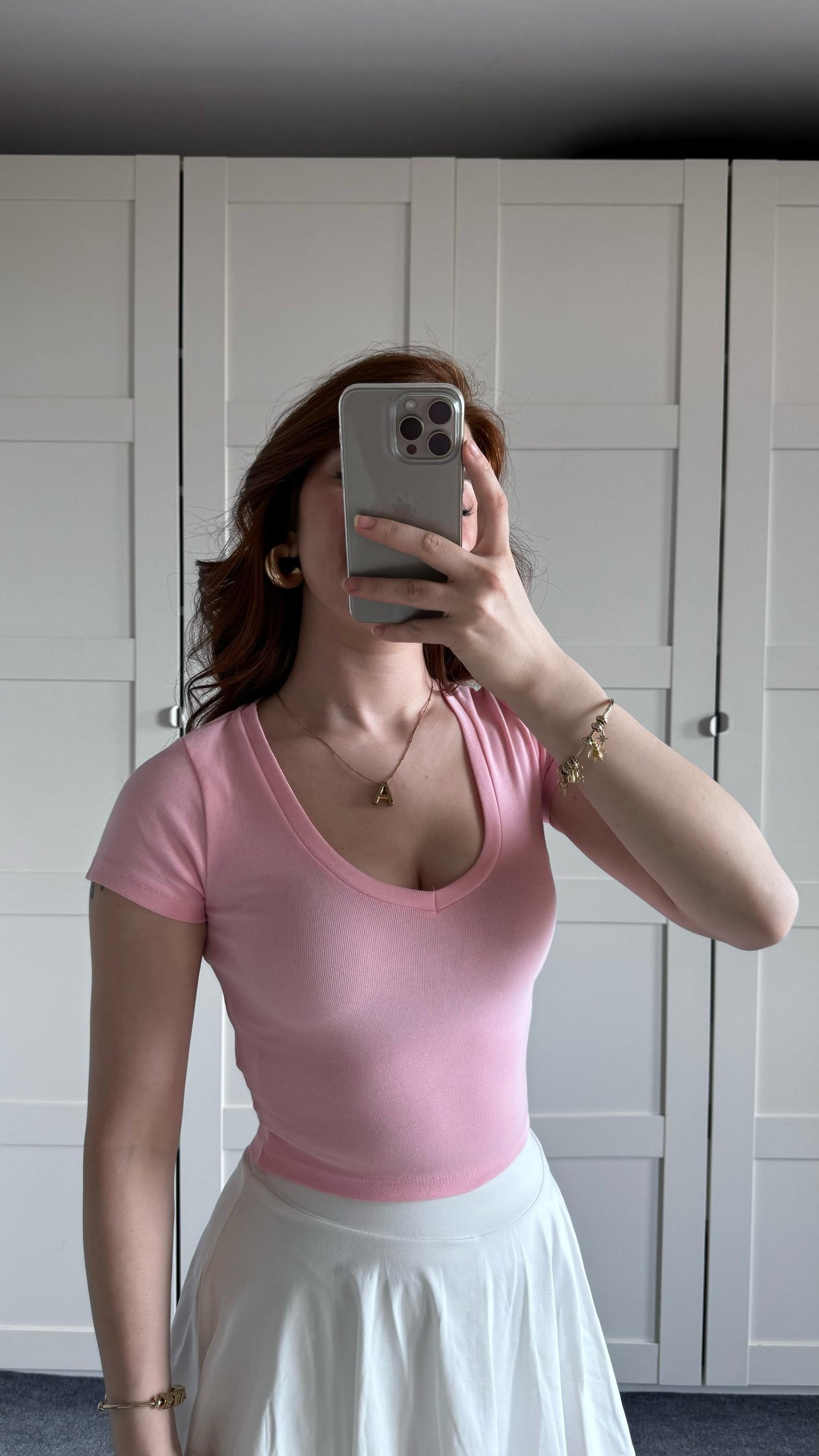 V Yaka Minimal Pembe Tişört