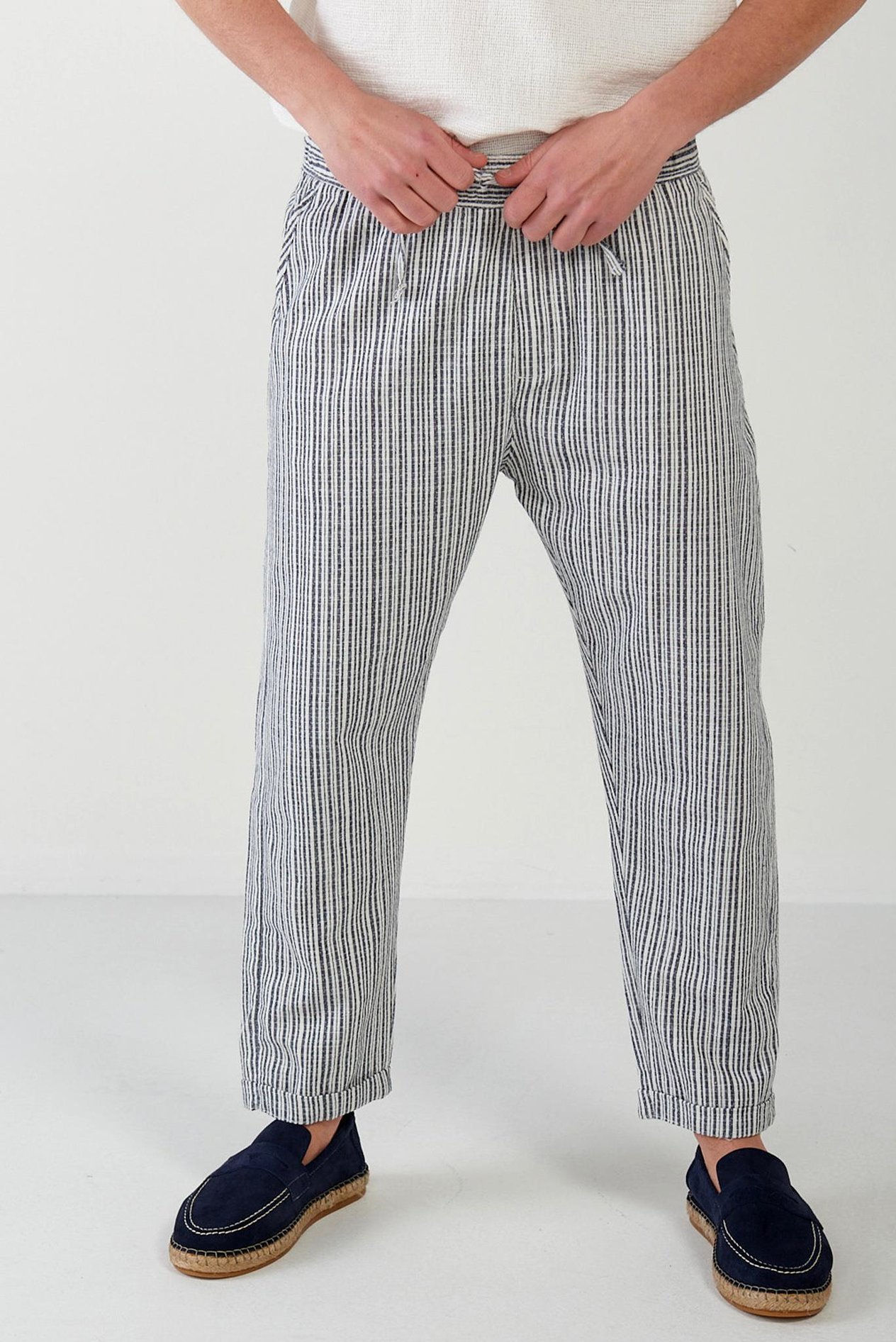 Duble Paça Kumaşı Çizgili Lastikli Pantolon