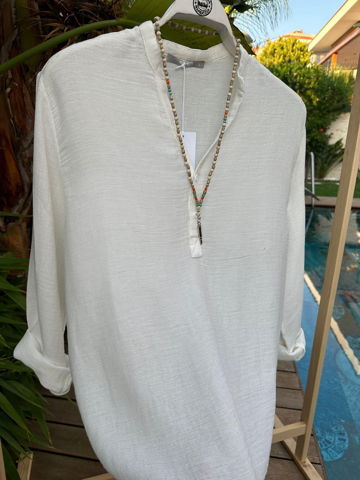 Hakim Yaka Kolyeli Gömlek